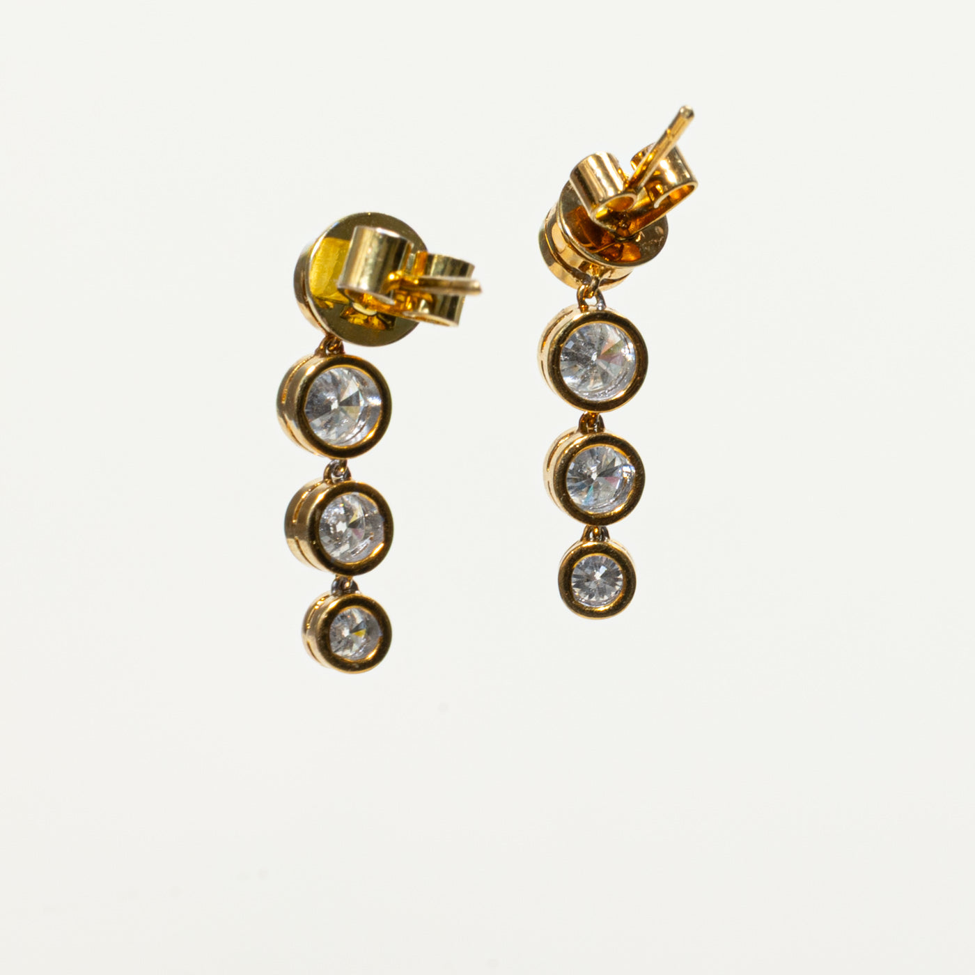 18k Bezel Set Diamond Drop Earrings | 1.44ctw SI1/SI2 G/H