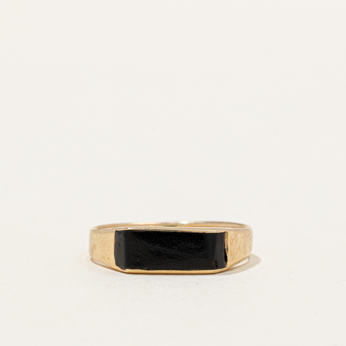 14k Yellow Gold & Black Enamel Ring | SZ 4.5 |