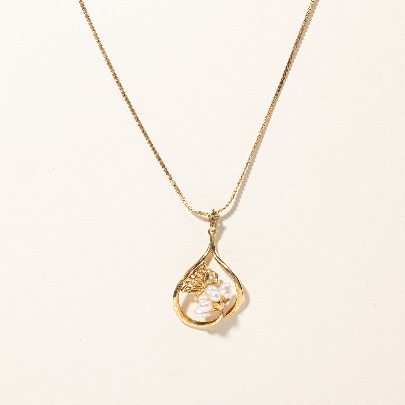 Pearl Butterfly Pendant Necklace | 16"|
