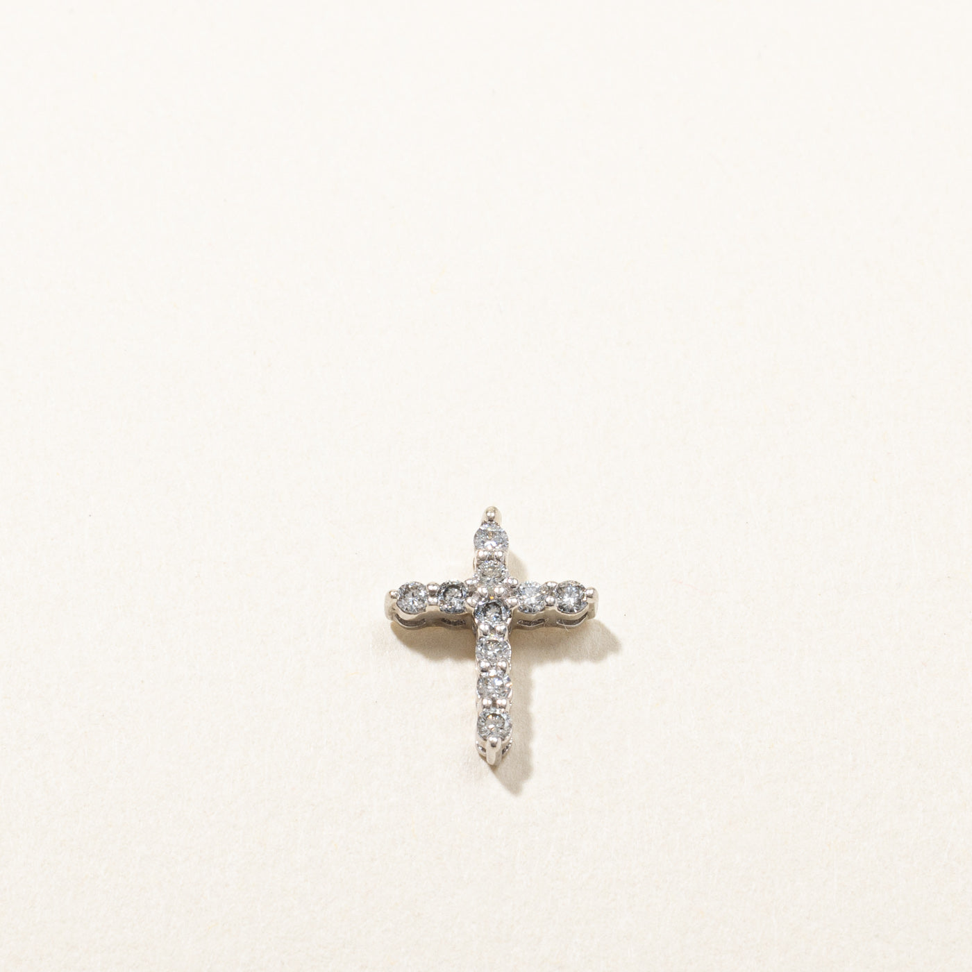 Diamond Cross Pendant | 0.10ctw |