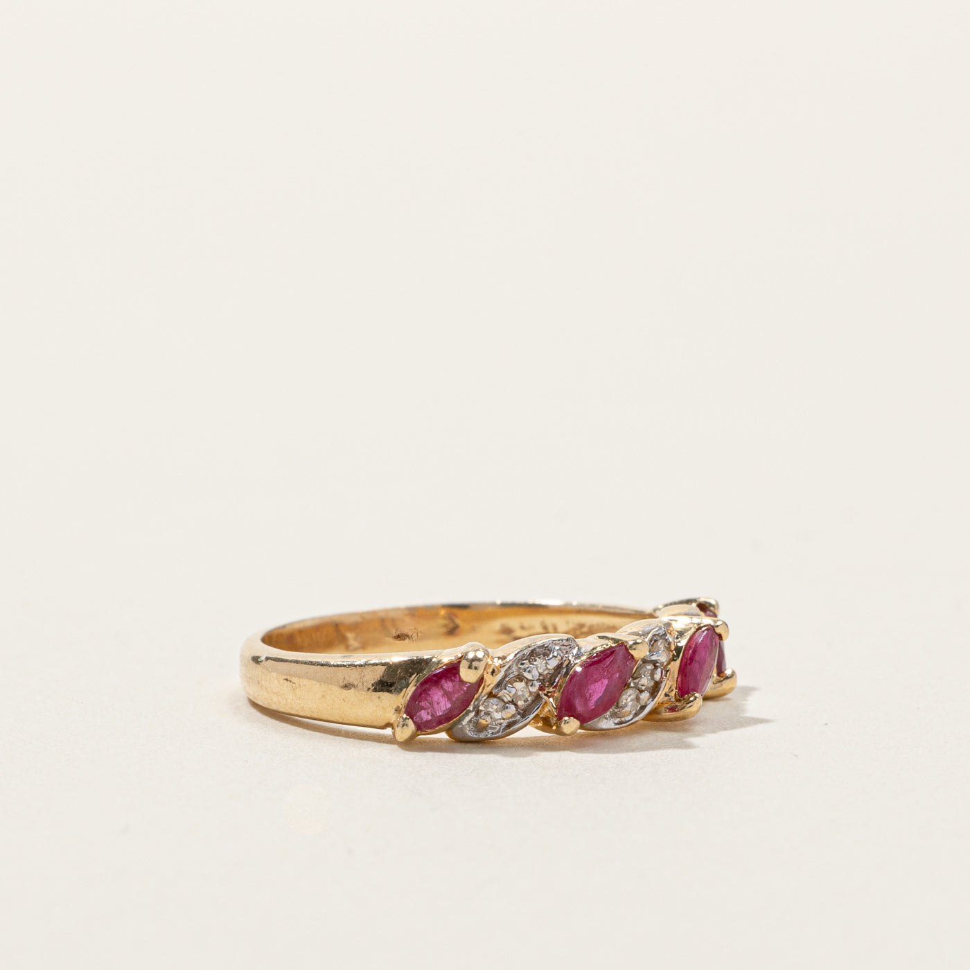Ruby & Diamond Ring | 0.24ctw | 0.05ctw | SZ 6 |