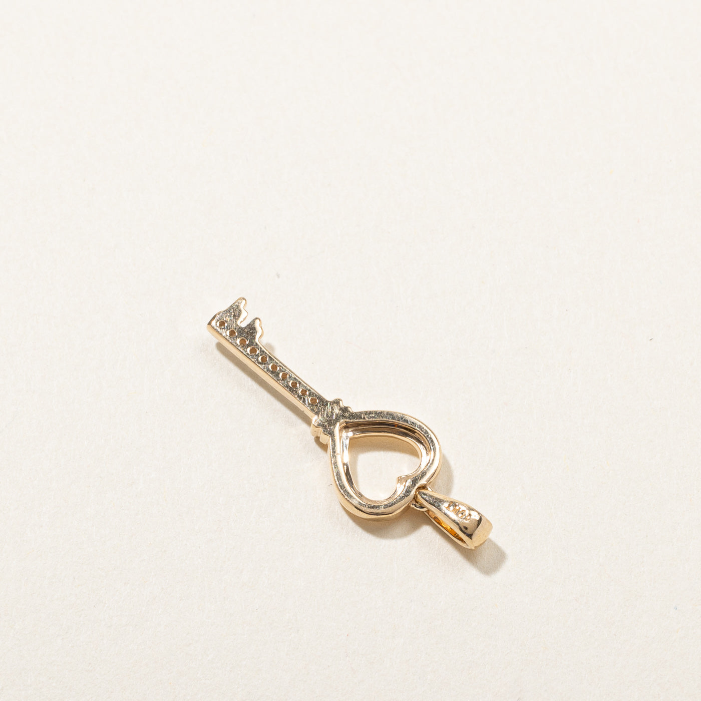 Diamond Key Charm | 0.03ctw |