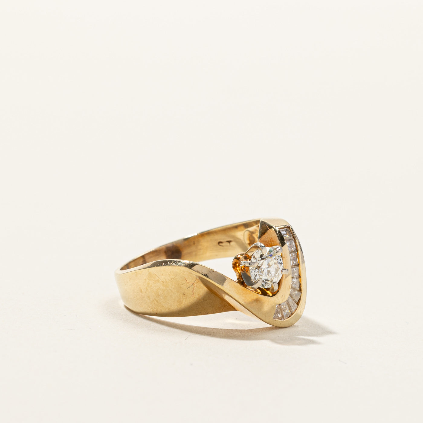 Chevron Diamond Ring | 0.63ctw | SZ 7.25 |