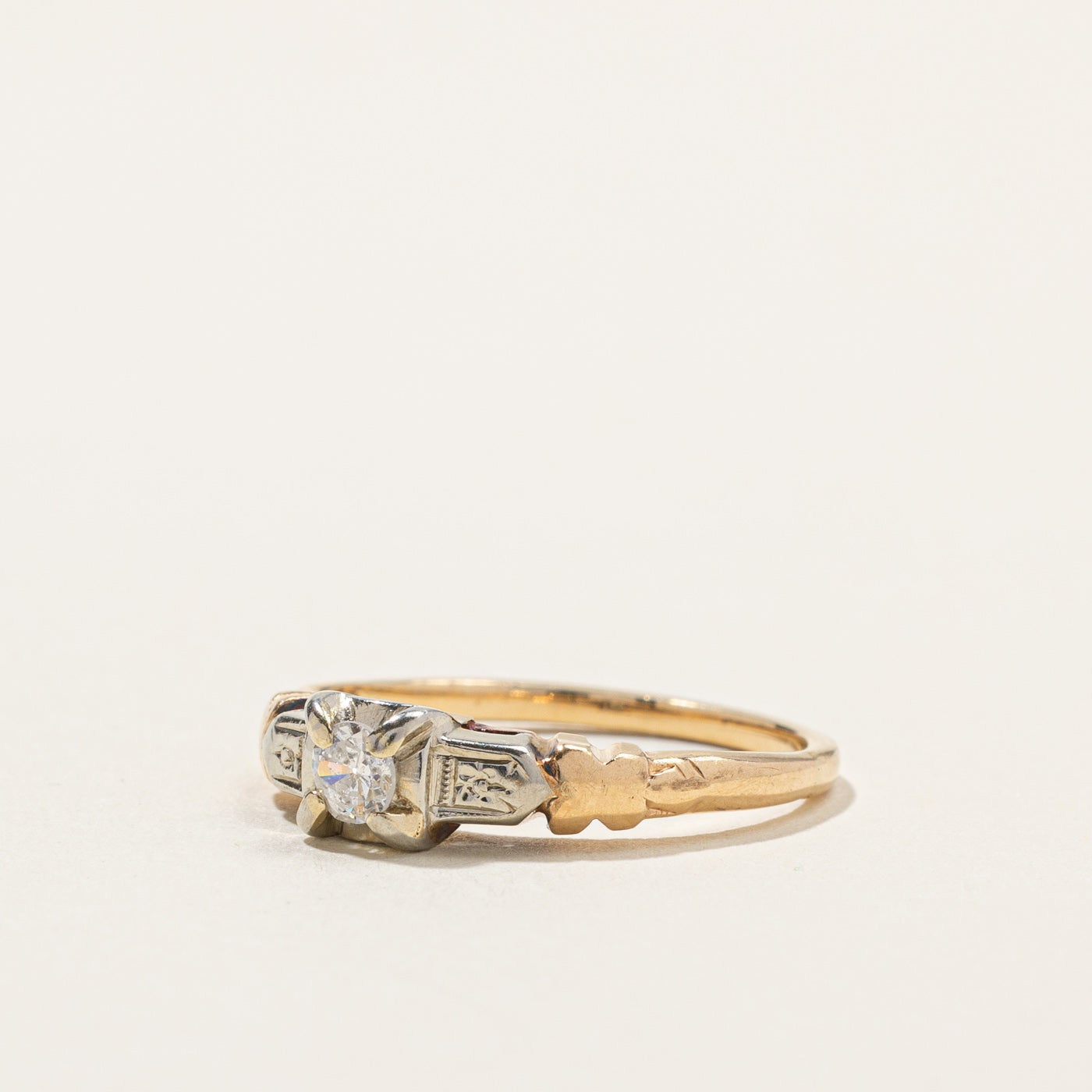 Vintage Diamond Ring | 0.13ct | SZ 5.5 |