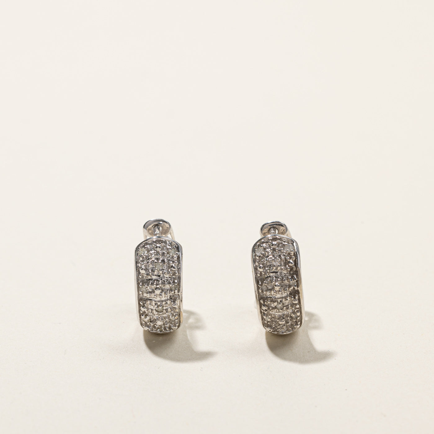 Boucles d'oreilles créoles serties de diamants en grappe | 0,08 ct | 