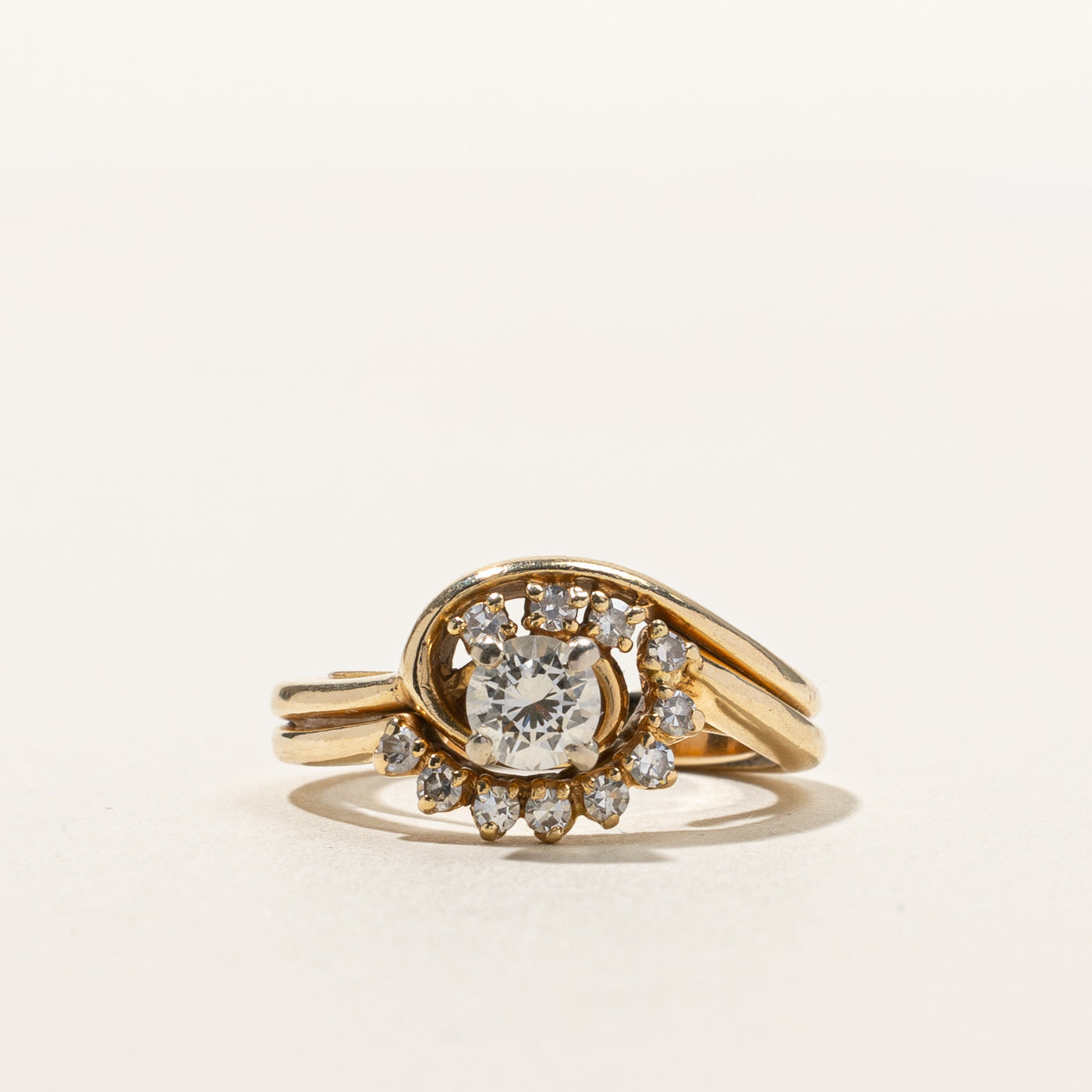 Diamond Halo Swirl Design Ring | 0.70ctw | SZ 6.75 |