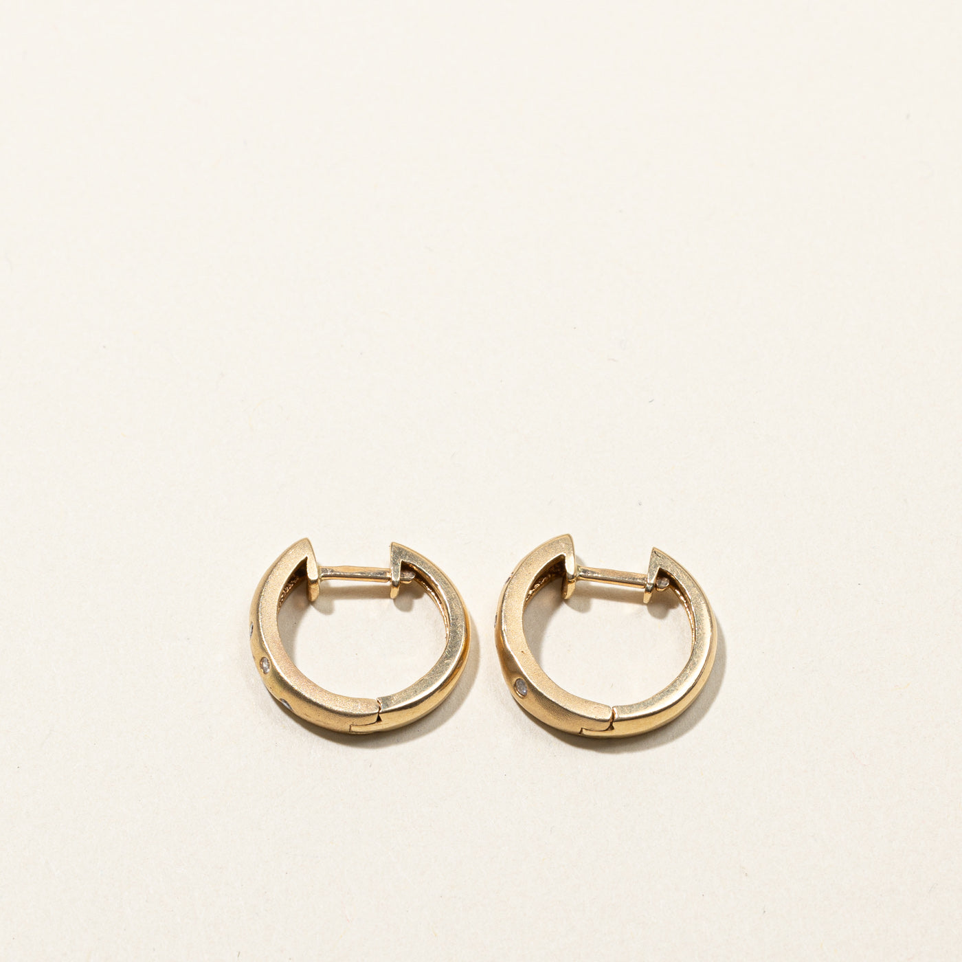 Diamond Huggie Earrings | 0.10ctw |
