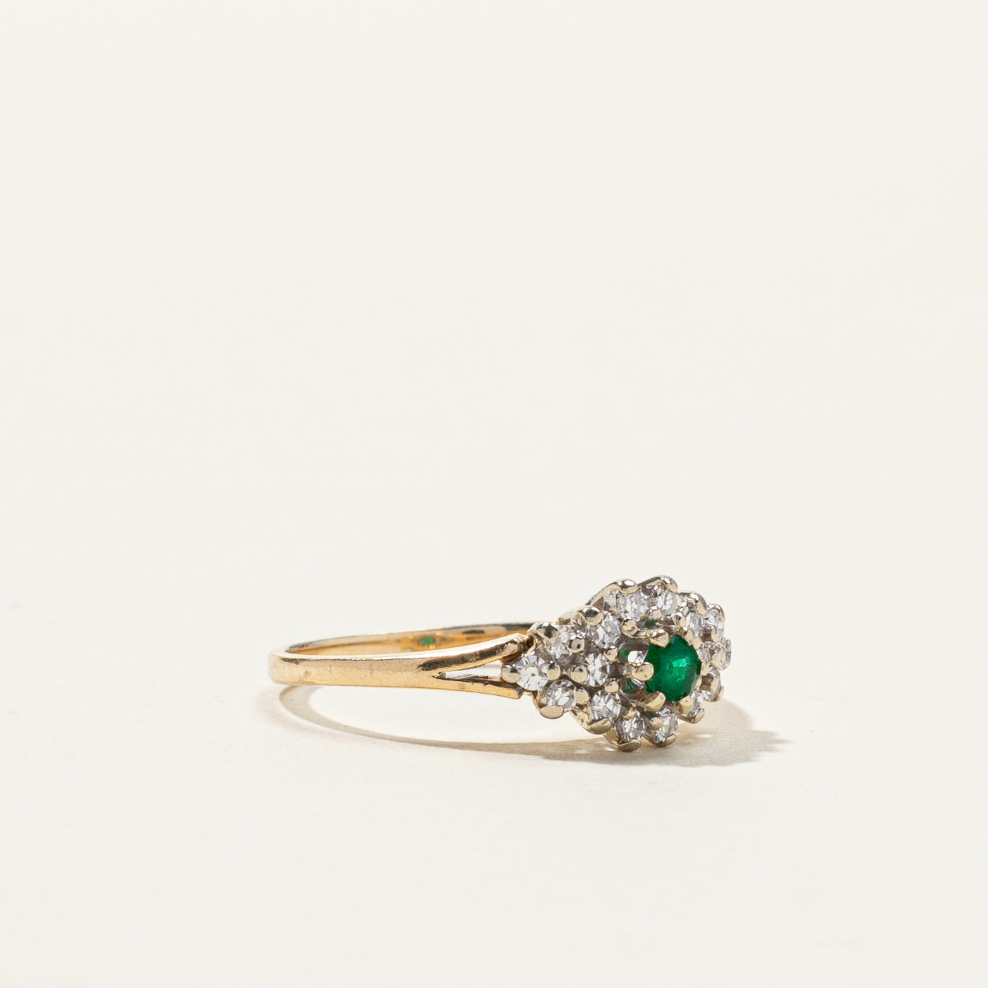 Cluster Diamond & Emerald Ring | 0.24ctw | 0.07ctw | SZ 5.75 |