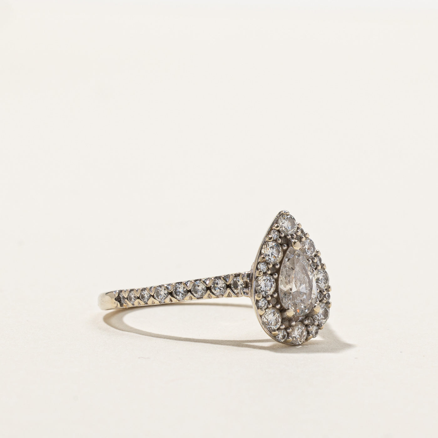 Pear Diamond Halo Engagement Ring | 1.09ctw | SZ 1.09ctw | SZ 7 |