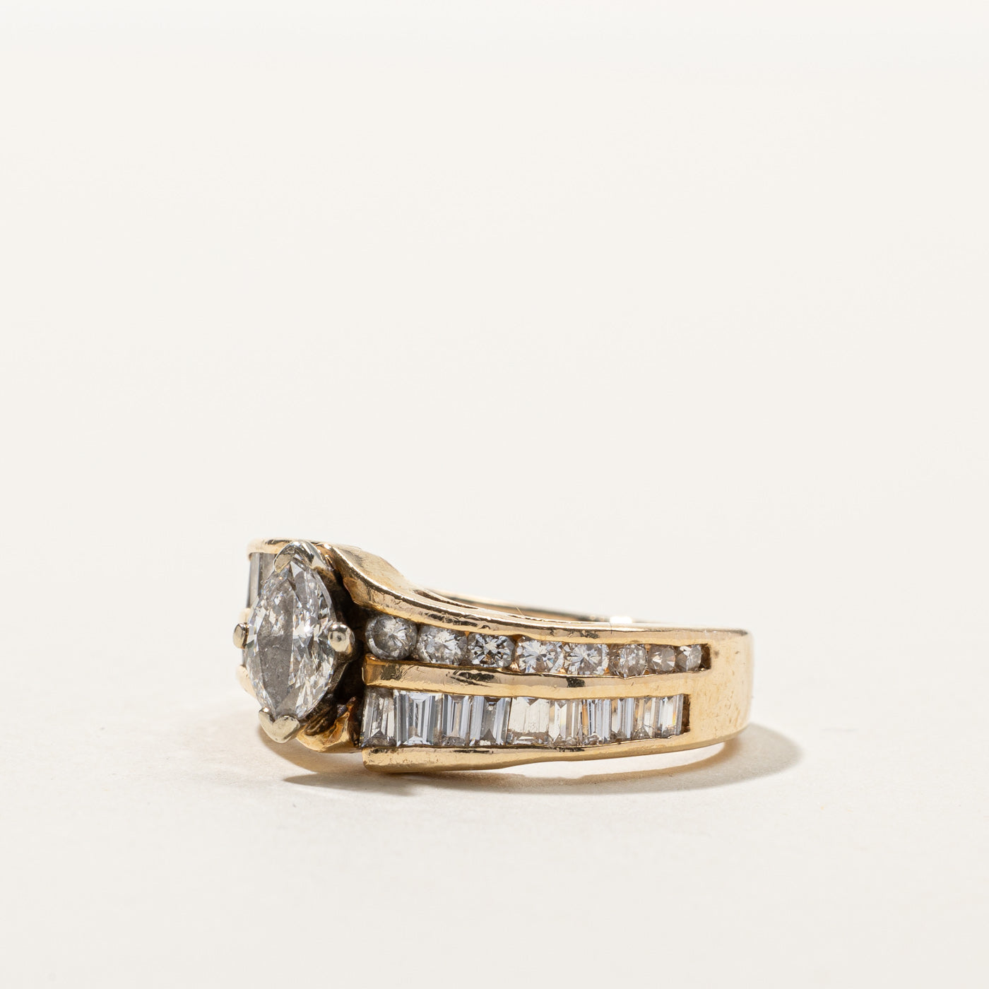 Channel Set Mutli Diamond Ring | 1.27ctw | SZ 6.5 |