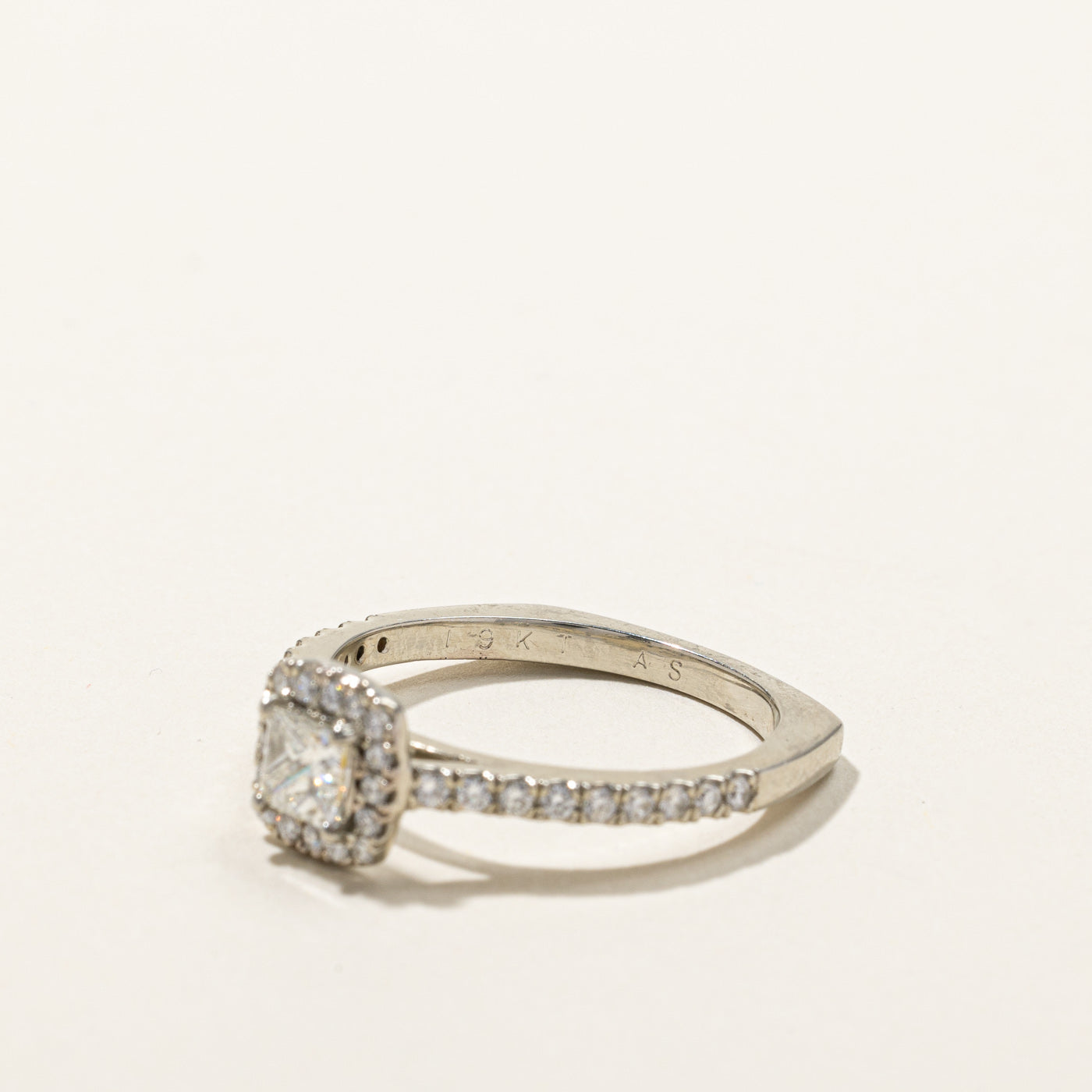 Halo Diamond Engagement Ring | 1.10ctw | SZ 10 |