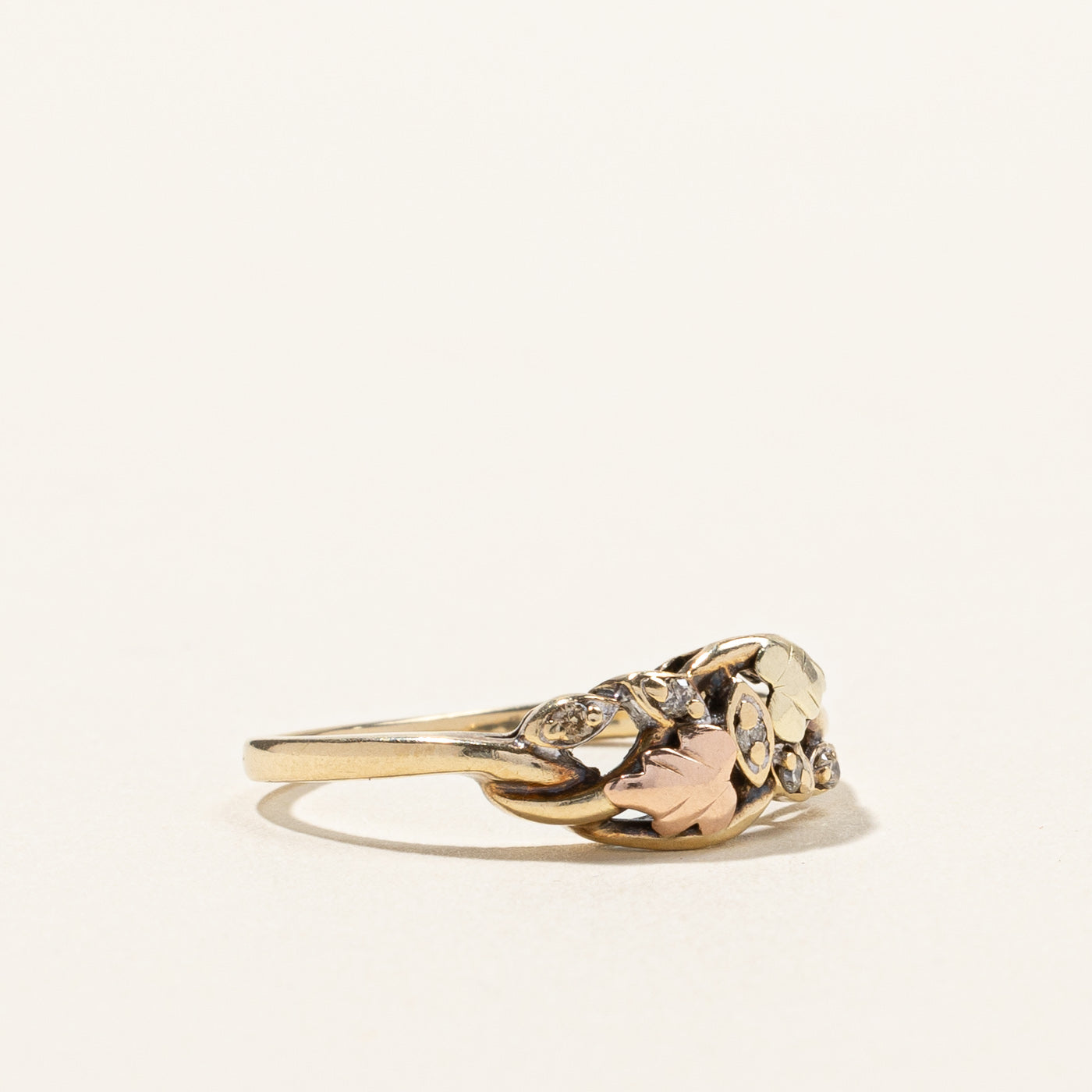 Two Tone Gold Diamond Ring | 0.04ctw | SZ 6.5 |