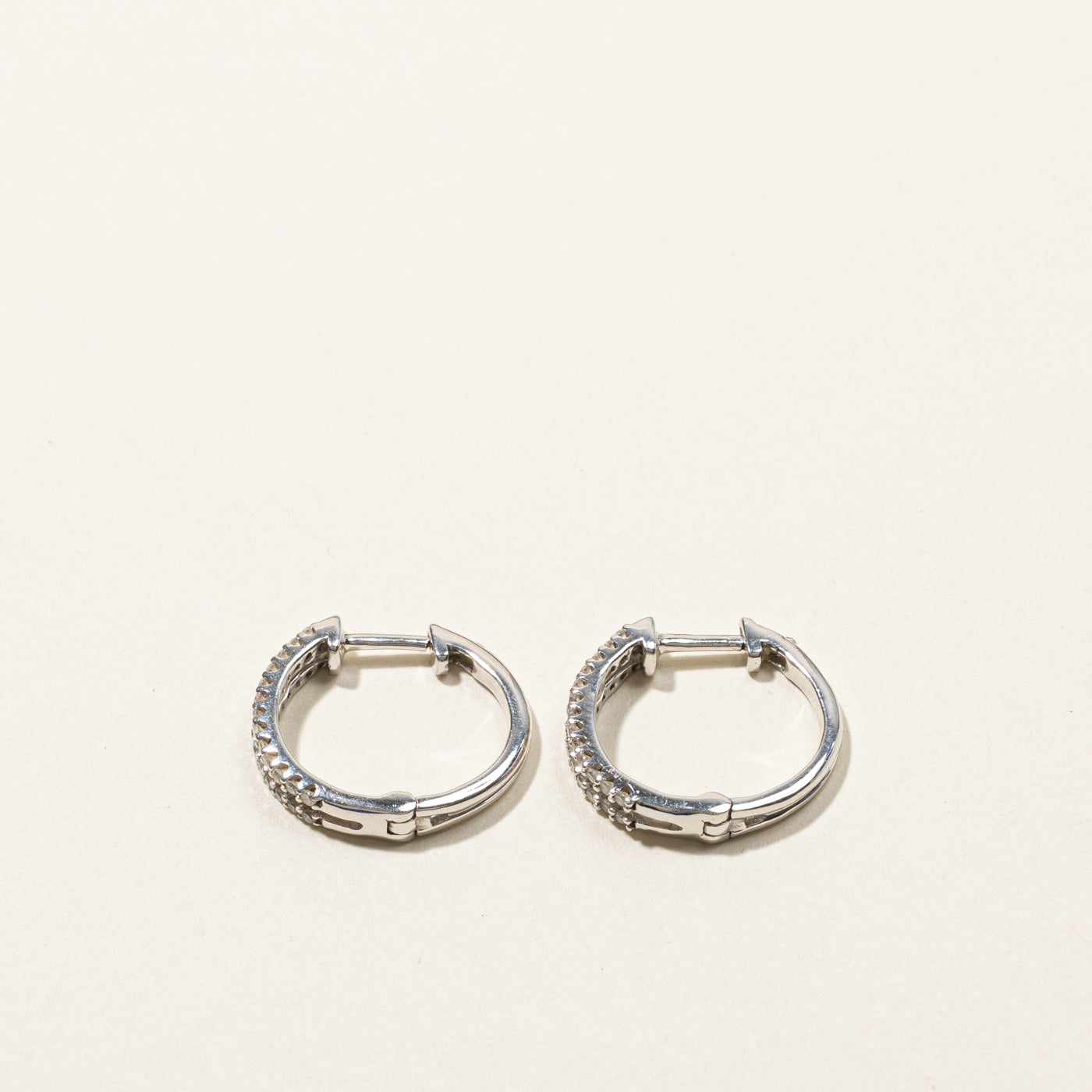 Boucles d'oreilles créoles pavées de diamants | 0,26 ct | 