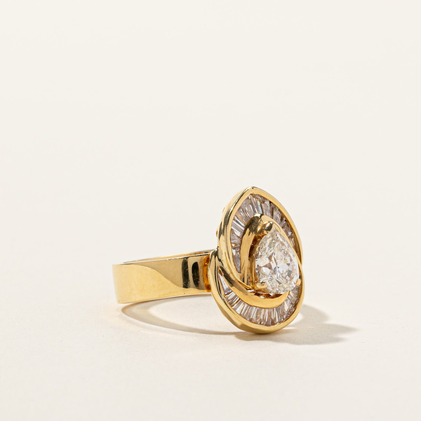 Pear Diamond Halo Engagement Ring | 1.22ctw VS1/VS2 G/H | SZ 5.5 |
