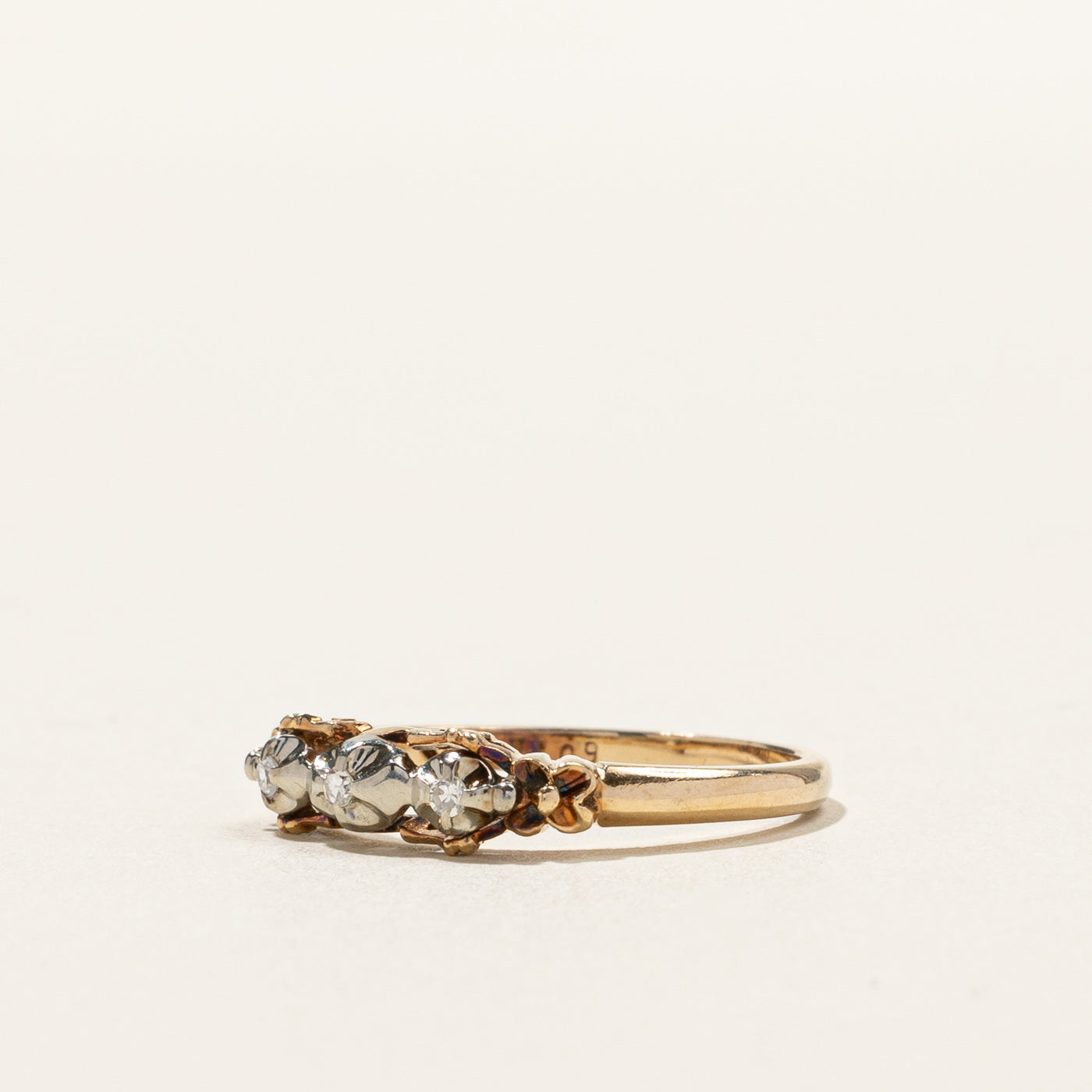 Diamond Vintage Ring | 0.03ctw | SZ 5.75 |