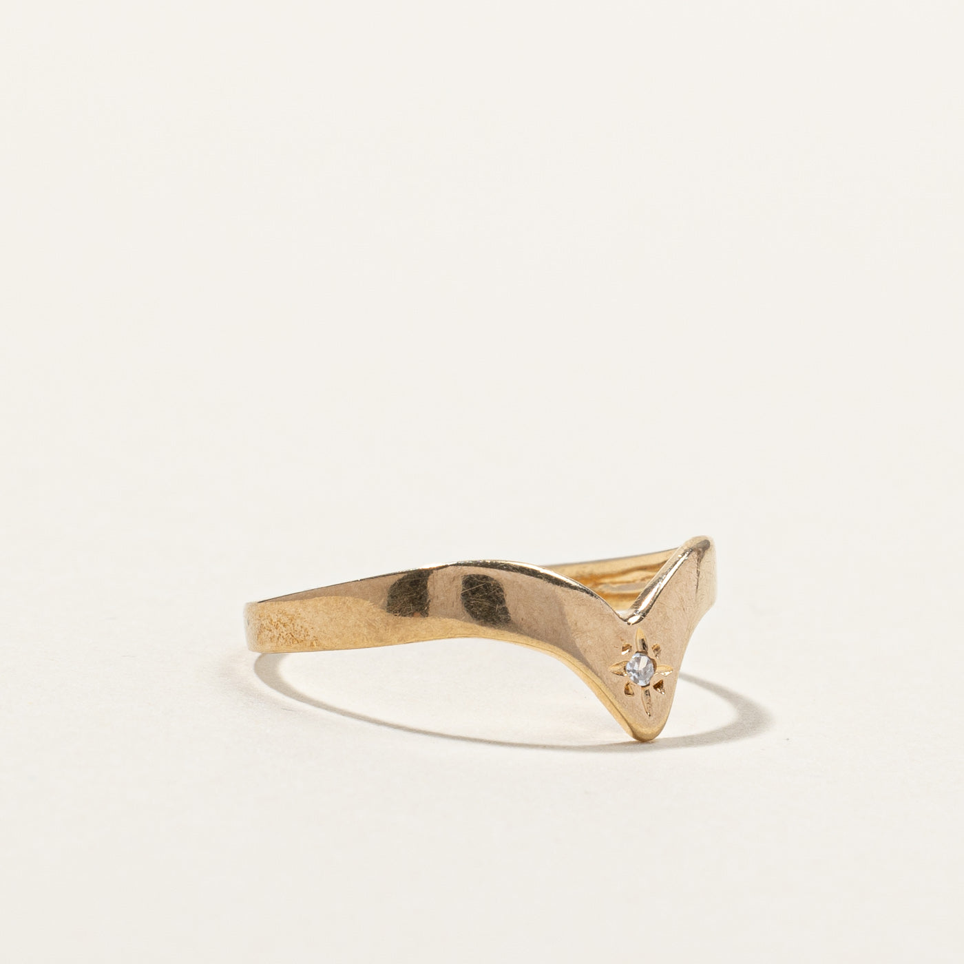 Chevron Diamond Ring | 0.01ct | SZ 6.5 |