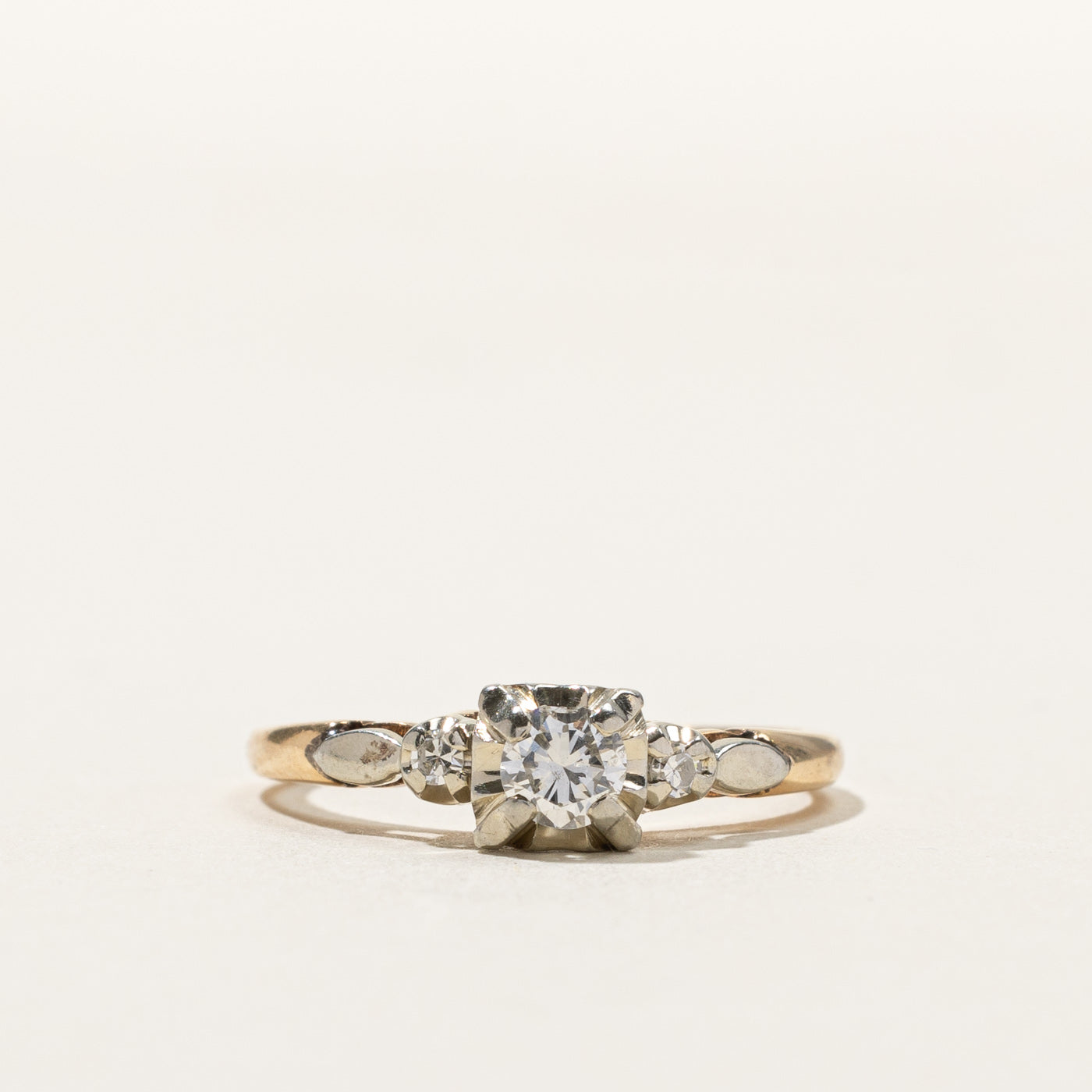 Three Stone Diamond Ring | 0.23ctw | SZ 6.25 |