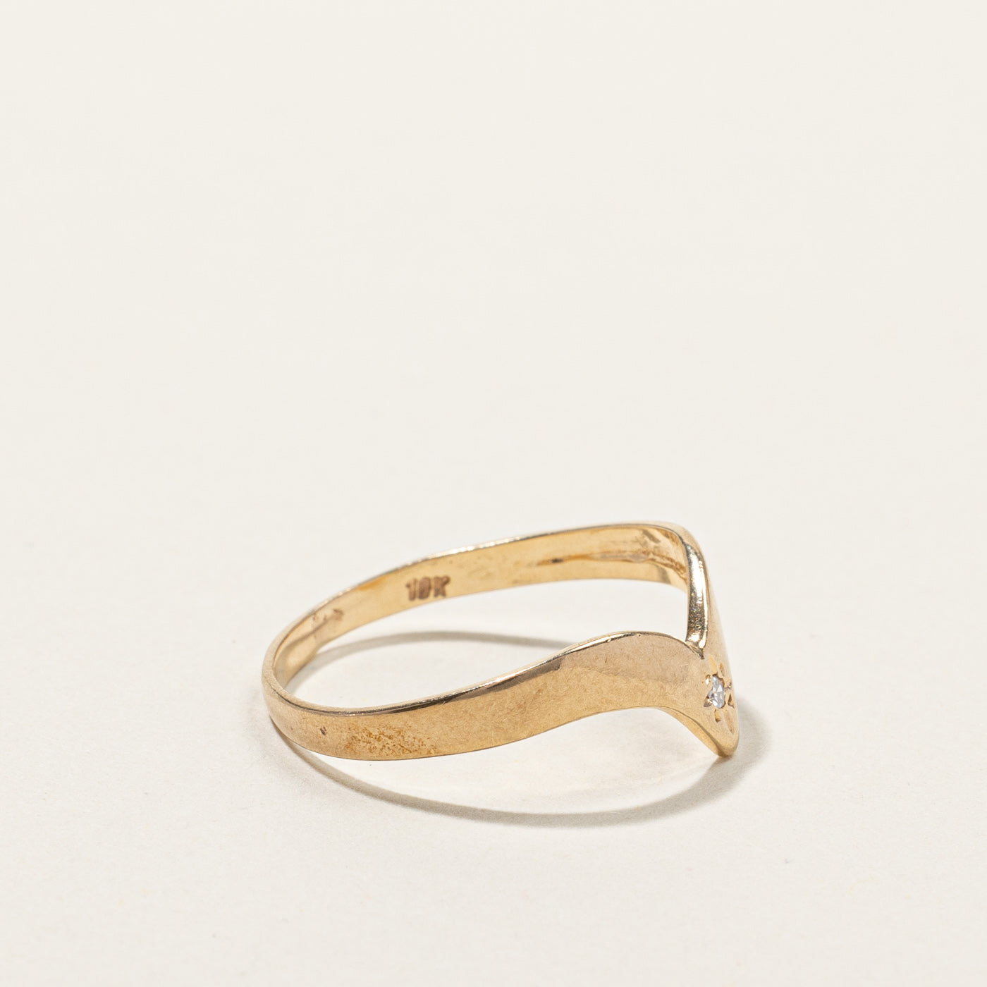 Chevron Diamond Ring | 0.01ct | SZ 6.5 |