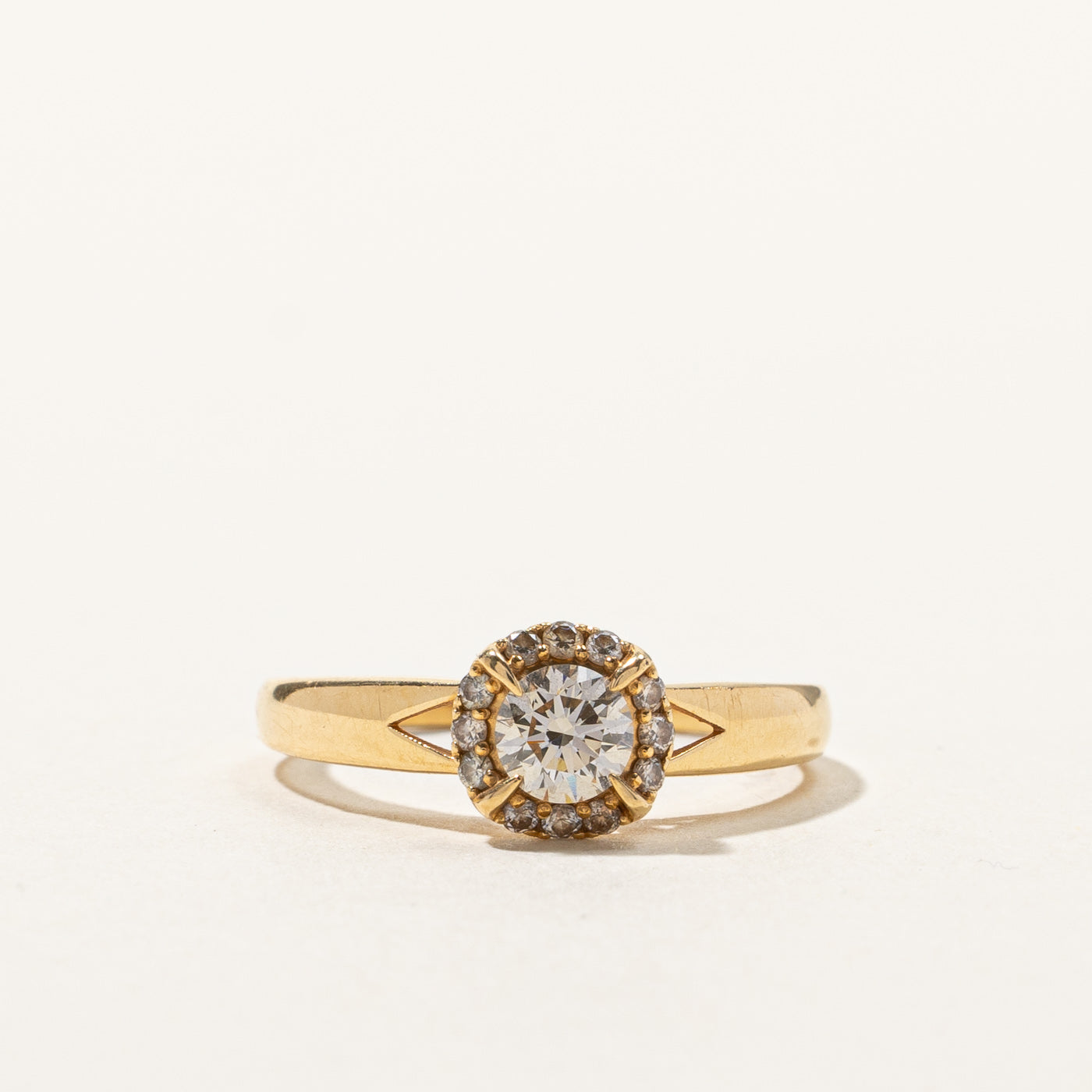 Halo Style Diamond Ring | 0.50ctw | SZ 6 |