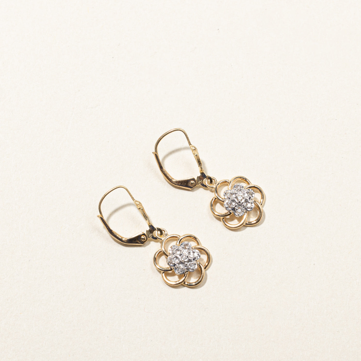 Cluster Diamond Earrings | 0.14ctw |