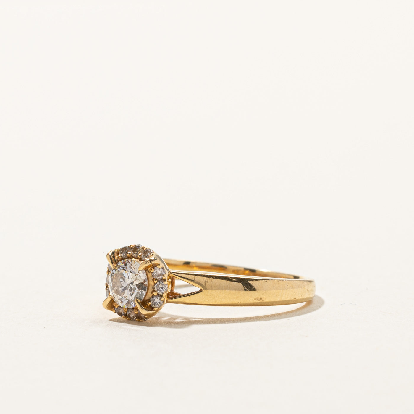 Halo Style Diamond Ring | 0.50ctw | SZ 6 |