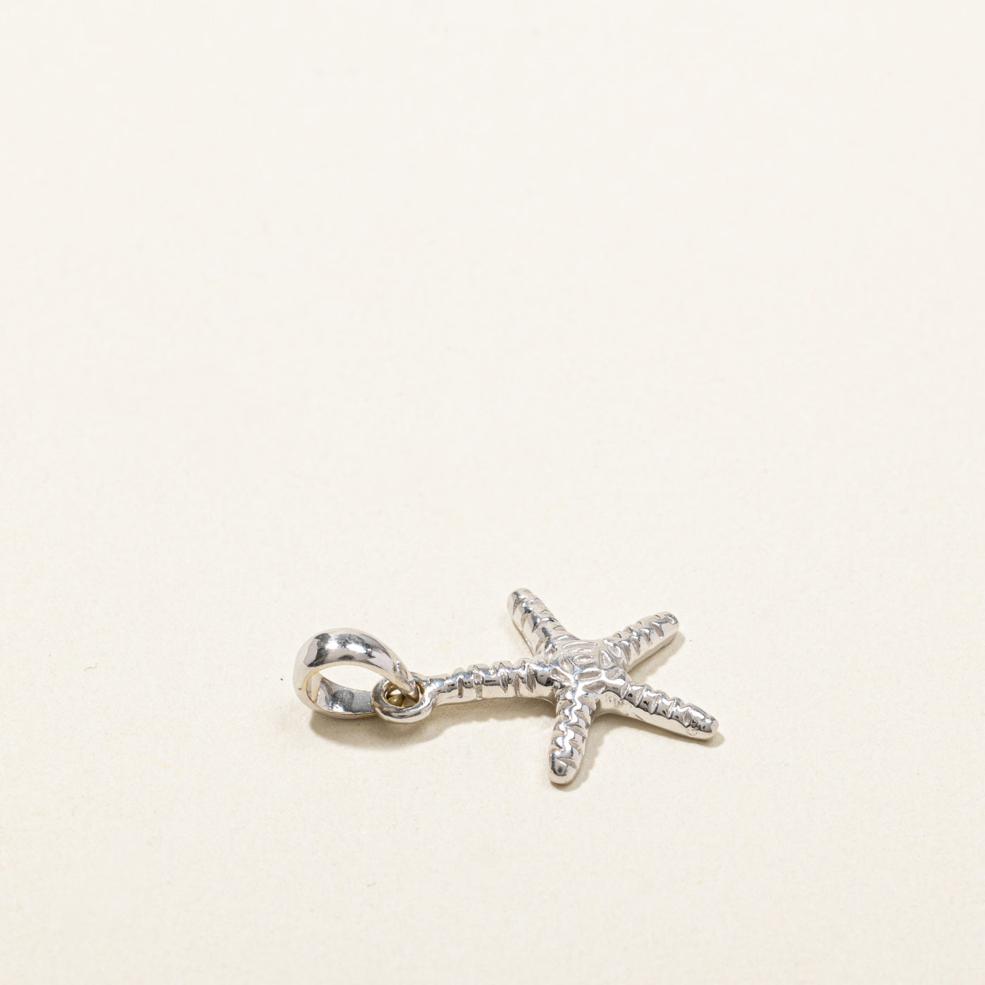 Starfish White Gold Pendant