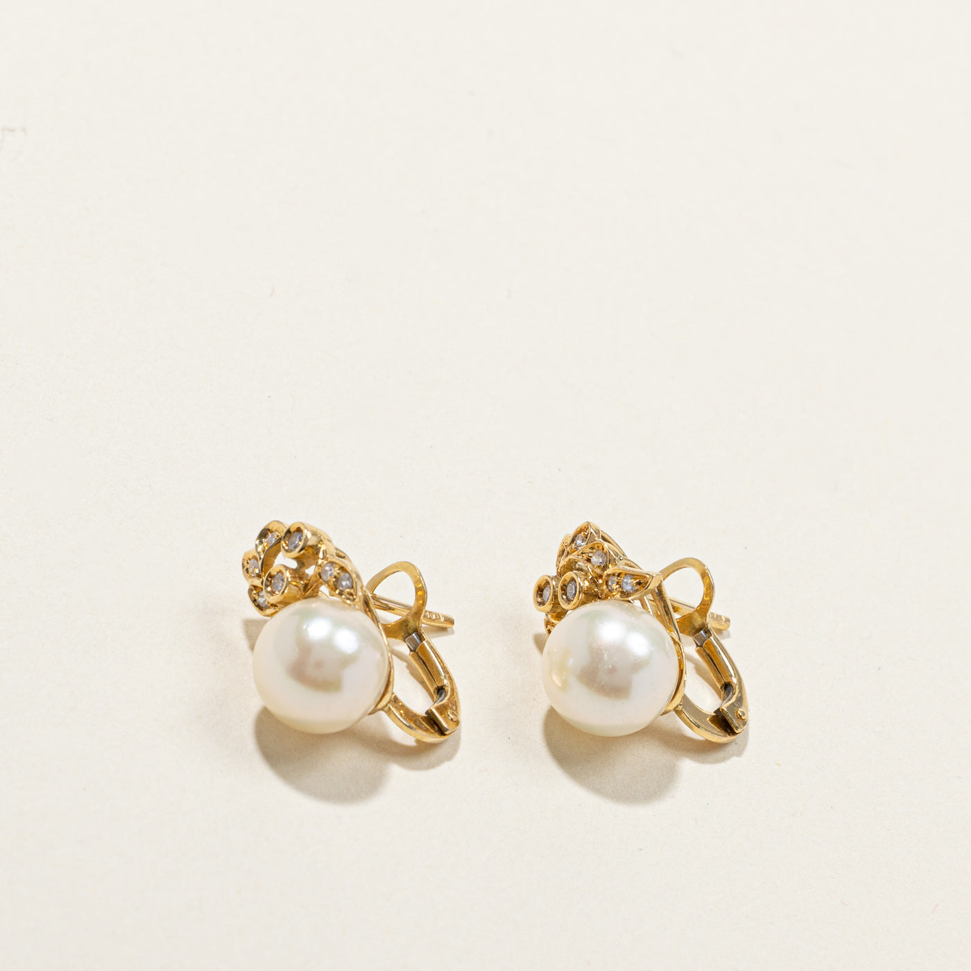 Diamond & Pearl Earrings | 0.14ctw |