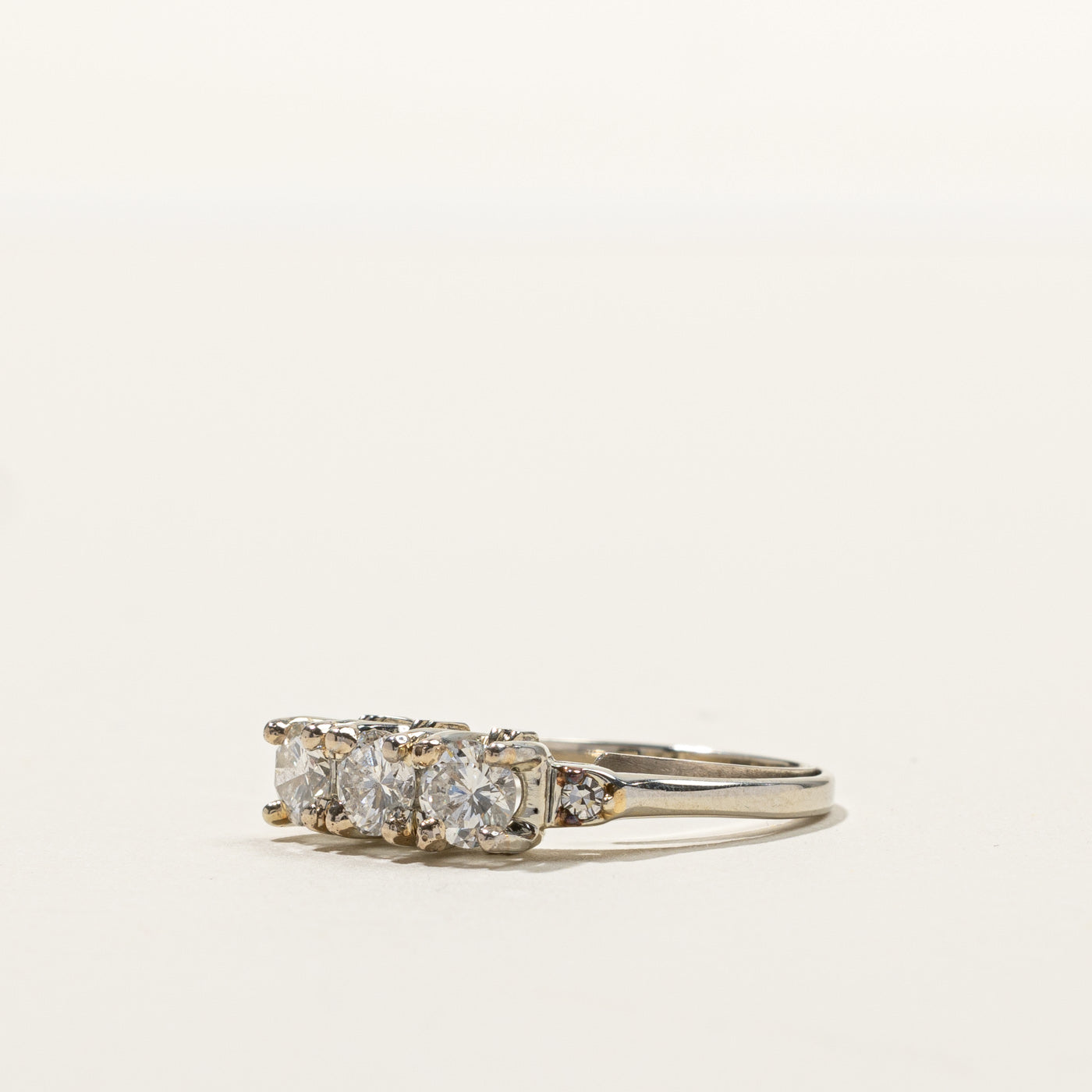 Three Stone Diamond Ring | 0.87ctw | SZ 6 |