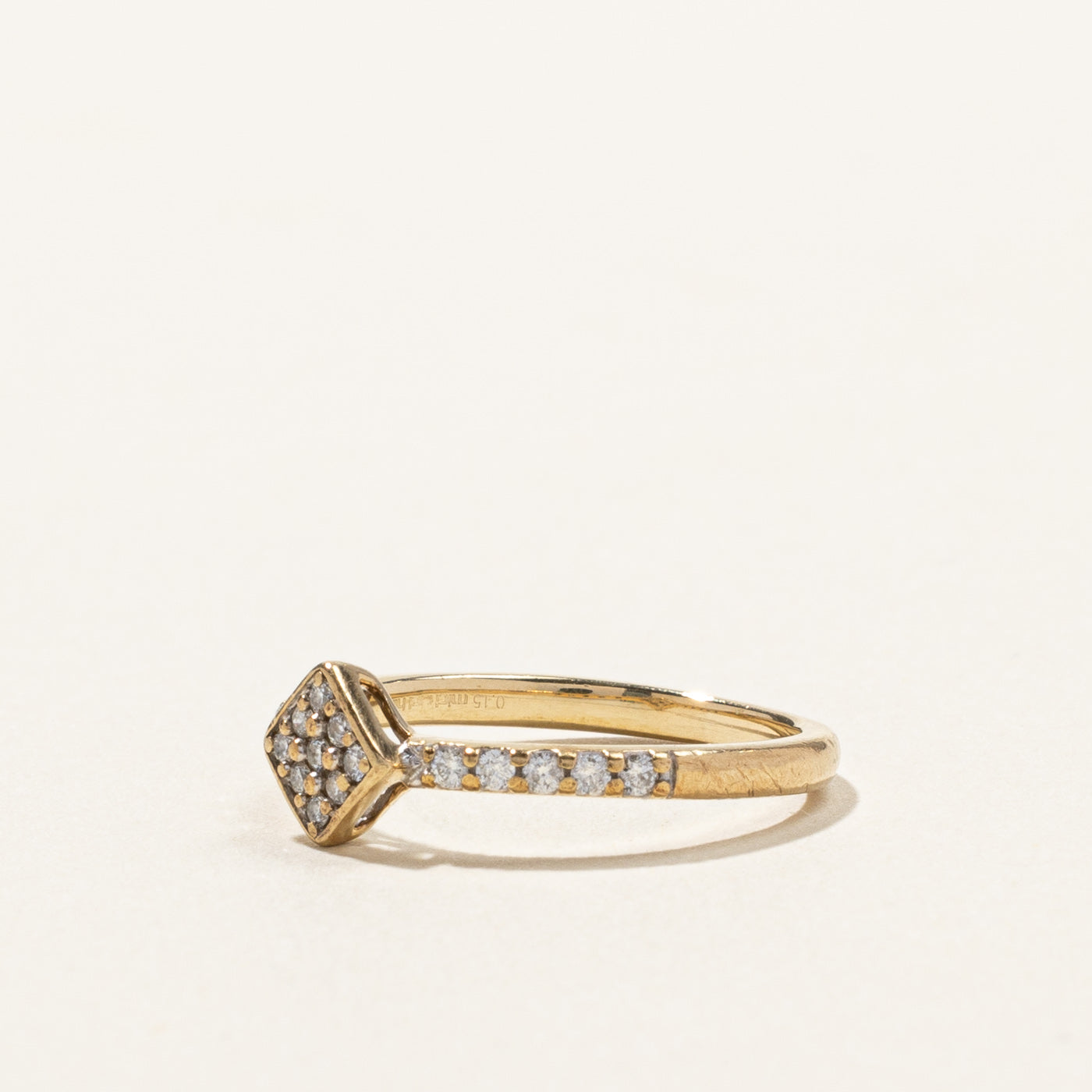Cluster Diamond Ring | 0.19ctw | SZ 5 |