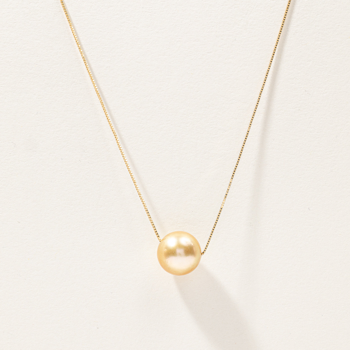 Pearl Pendant Necklace | 17"|