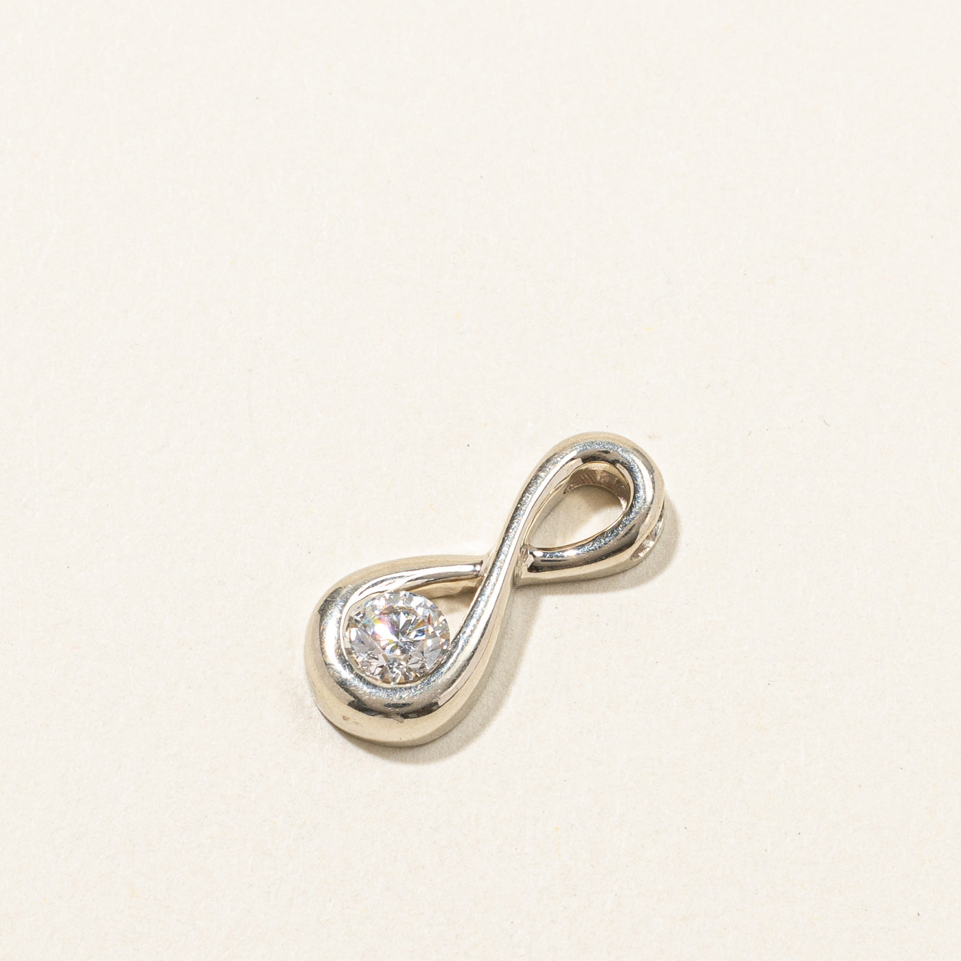 Diamond Infinity Pendant | 0.44ct |