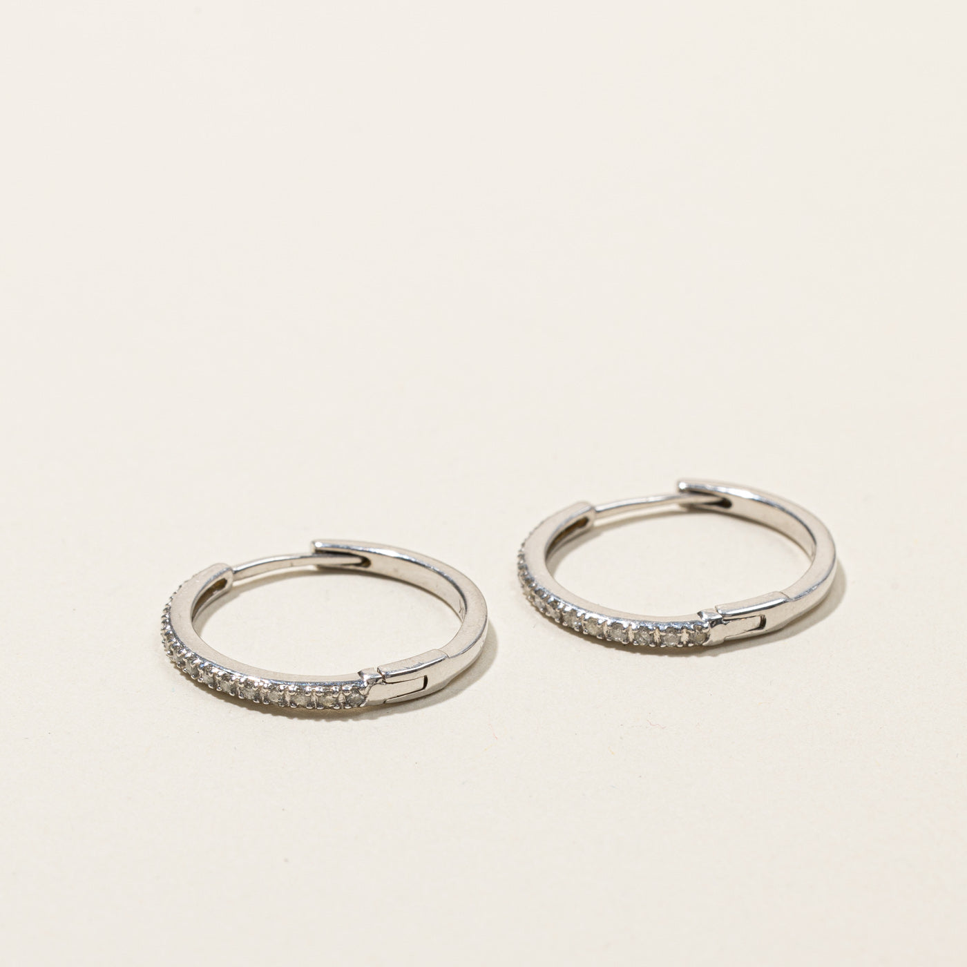 Créoles serties de diamants pavés | 0,16 ct au total | 