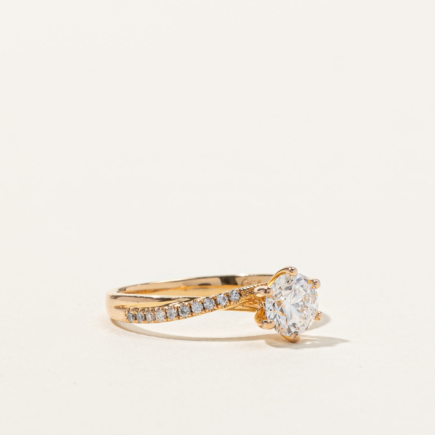 Solitaire with Accents Diamond Ring | 0.75ctw SI1 D | SZ 4.75 |