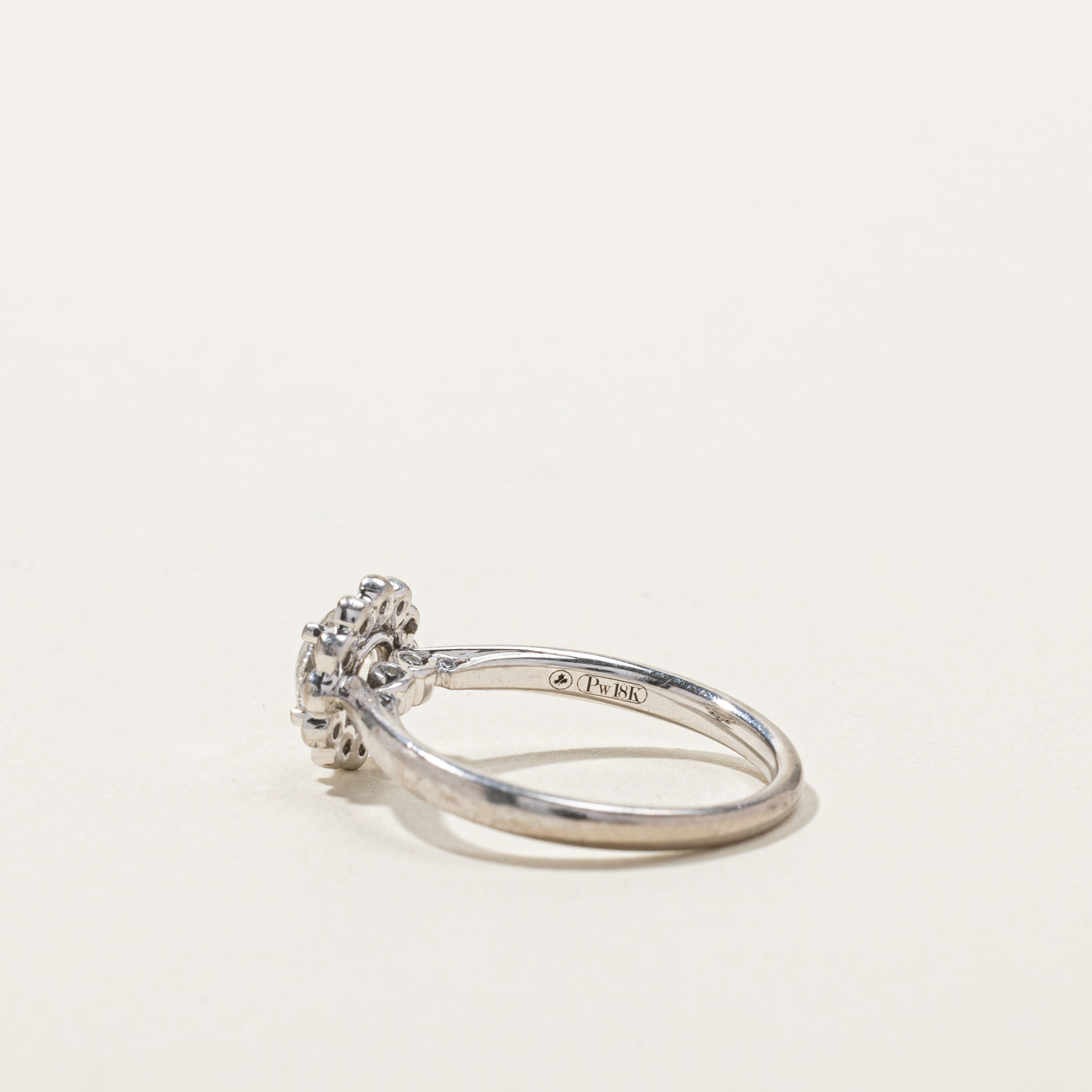 Halo Diamond Engagement Ring | 0.92ct VS1 G | SZ 7.25 |