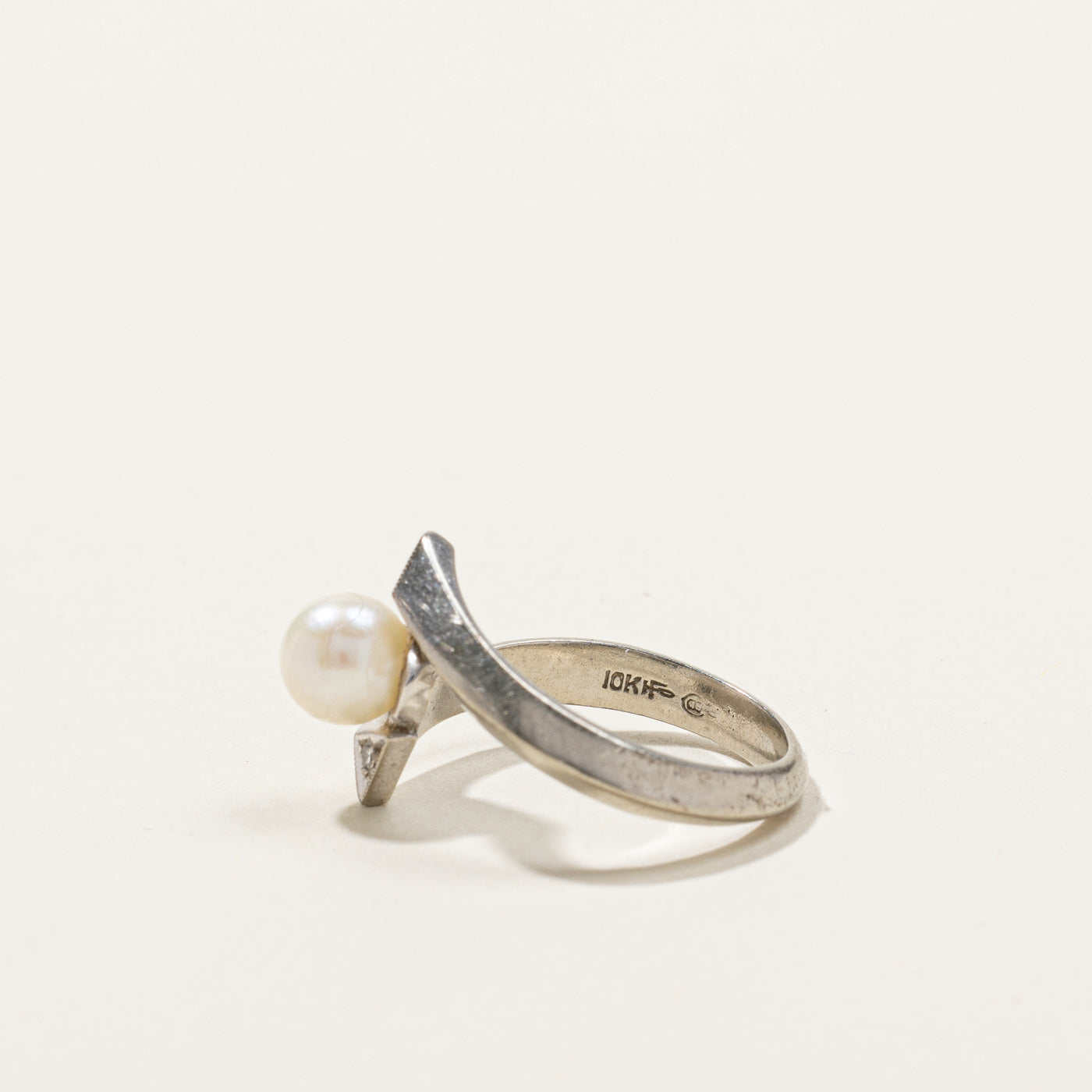 Bypass Pearl & Diamond Ring | 0.02ctw | SZ 6 |