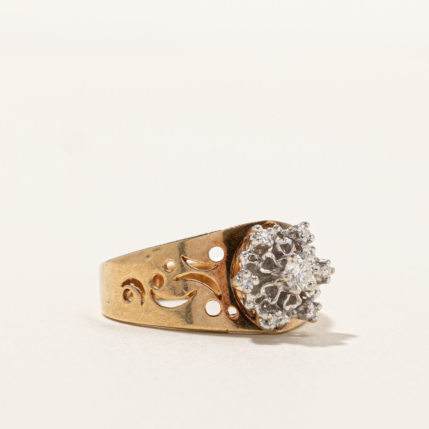 Filigree Diamond Cluster Ring | 0.22ctw | SZ 6.5 |