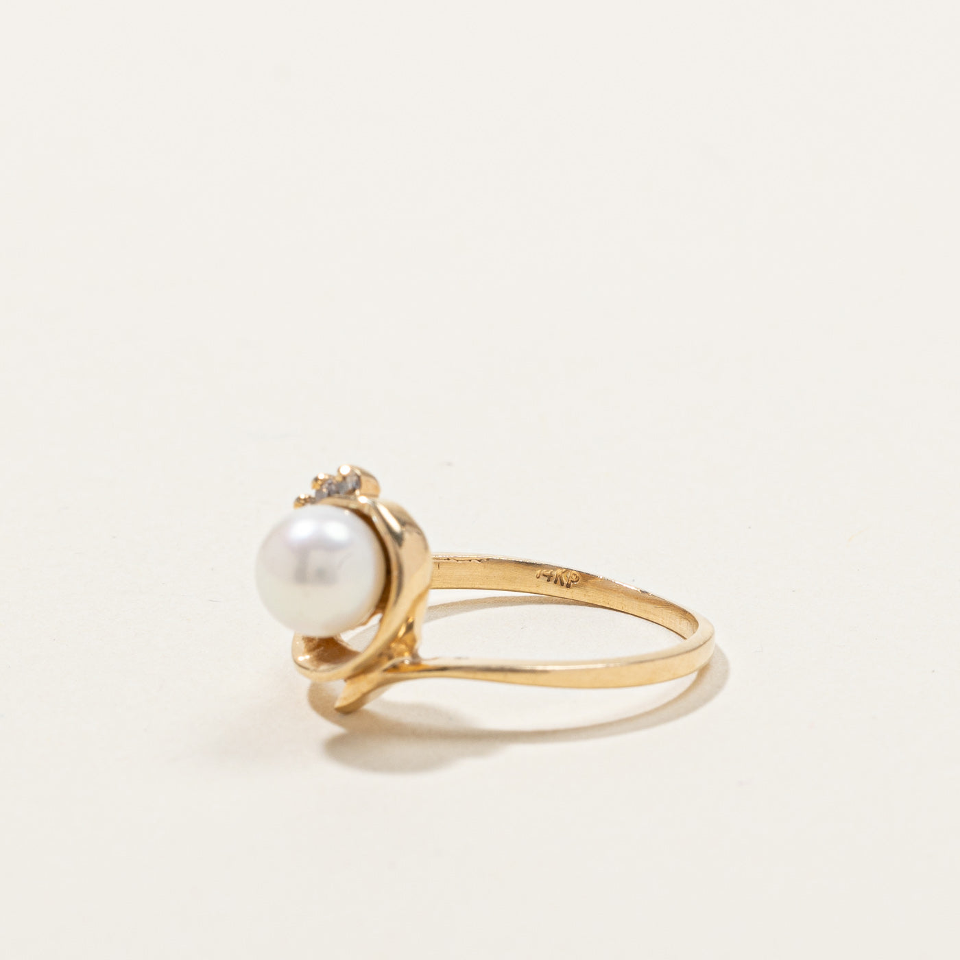 Pearl & Diamond Cocktail Ring | 0.05ctw | SZ 5.75 |