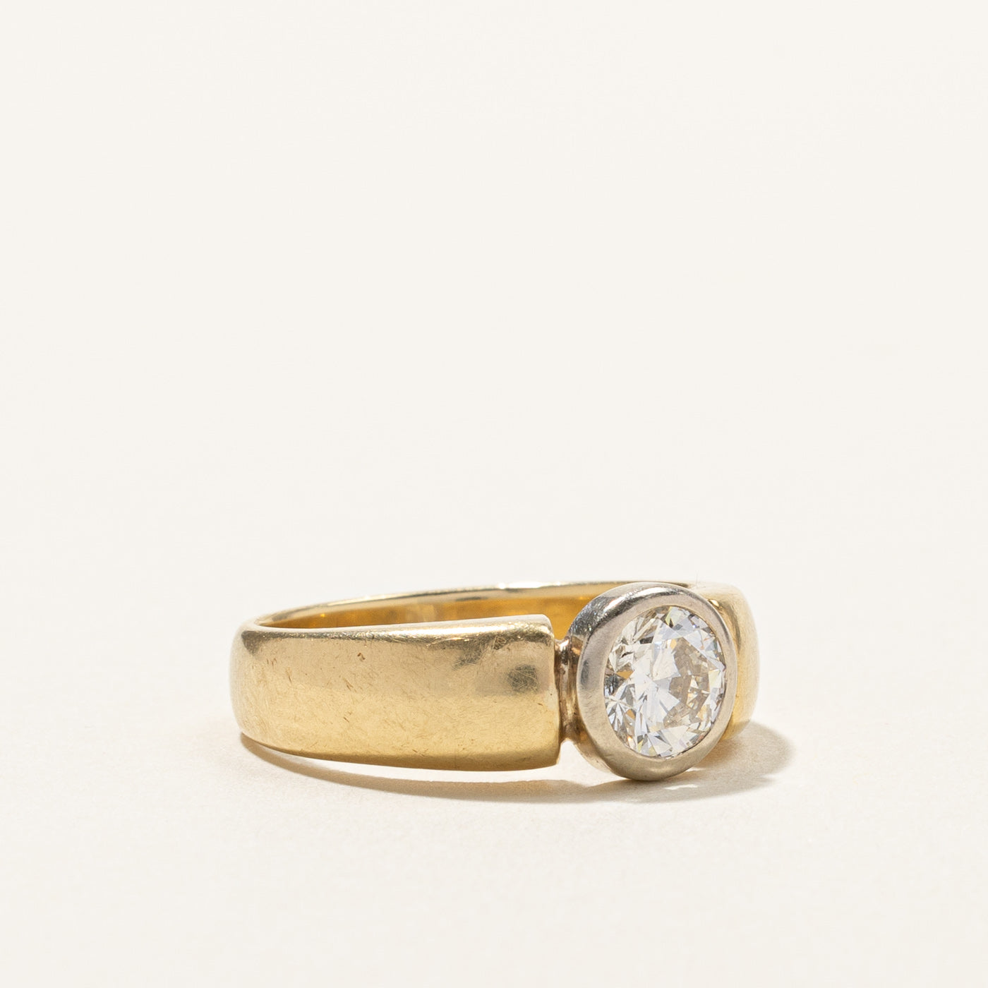 Bezel Set Diamond Engagement Ring | 0.95ct SI1/SI2 I | SZ 6.75 |