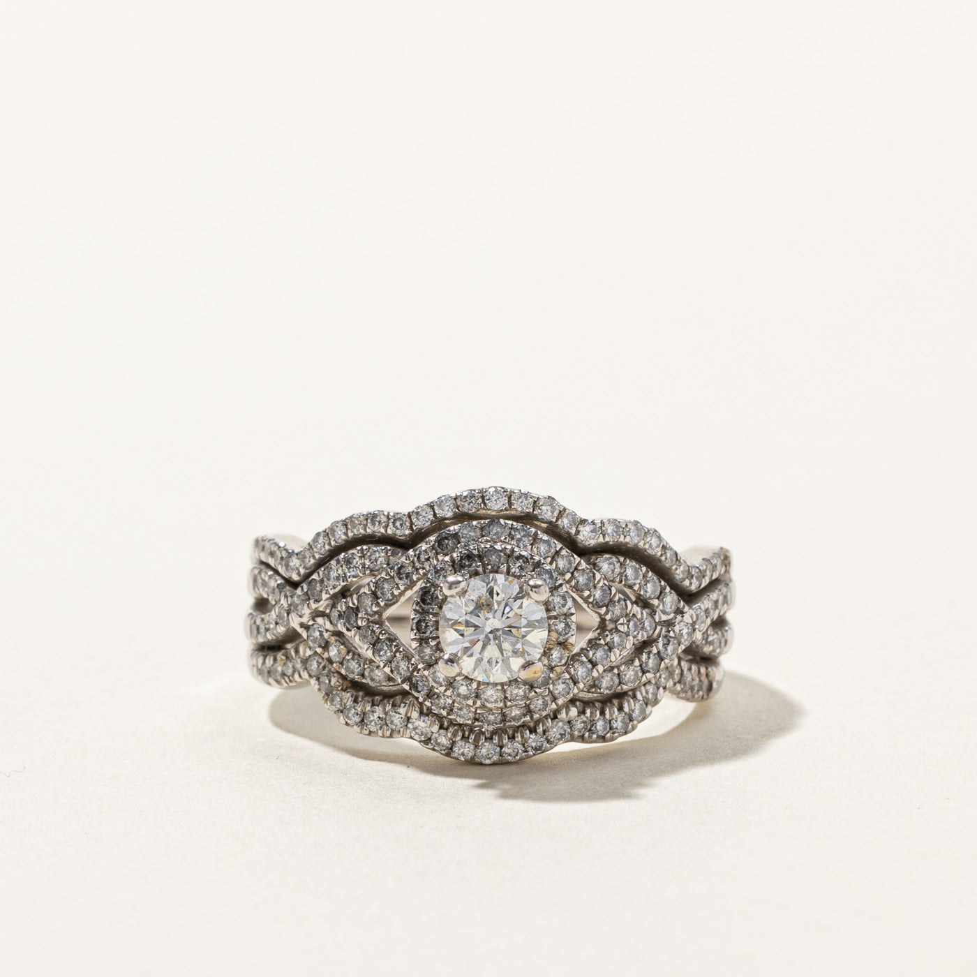 Halo Diamond Engagement Ring | 0.84ctw | SZ 6.5 |