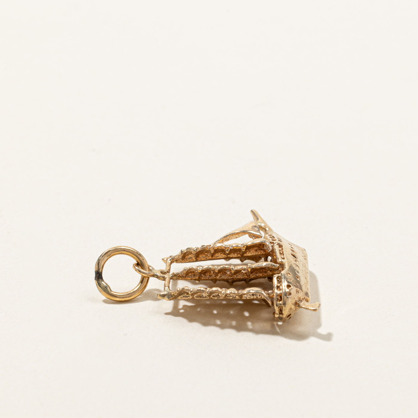 1968 London Gold Boat Pendant