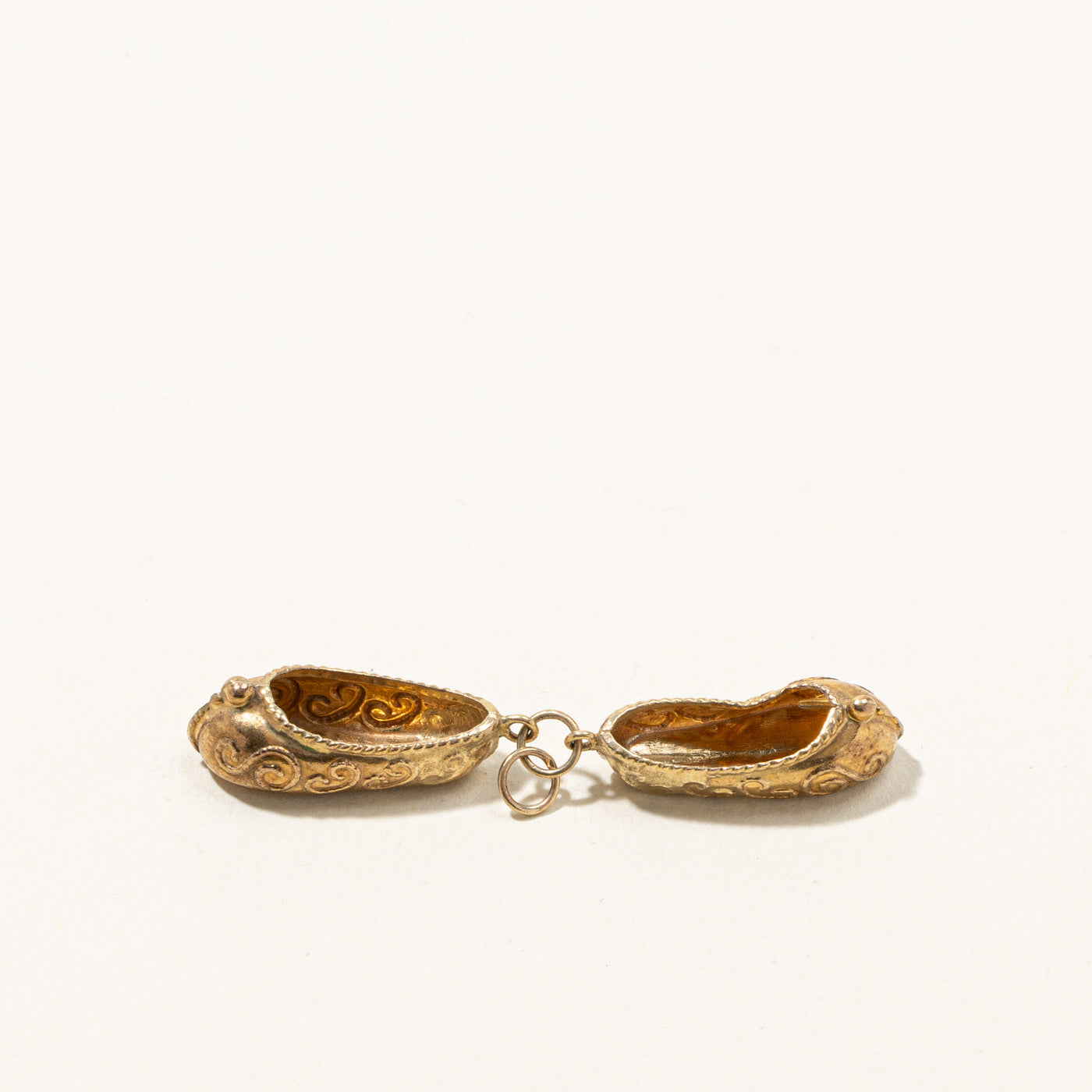 1972 London Vintage Slippers Charm