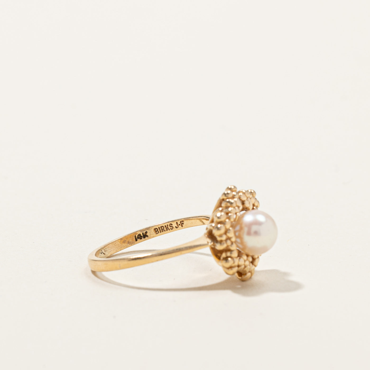 'Birks' Pearl Gold Ring | SZ 6 |