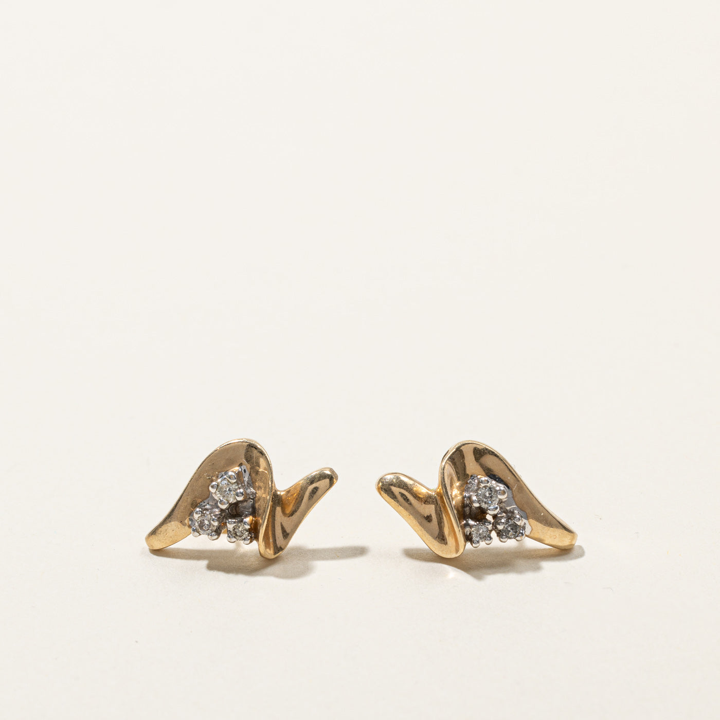 Diamond Swirl Earrings | 0.16ctw |
