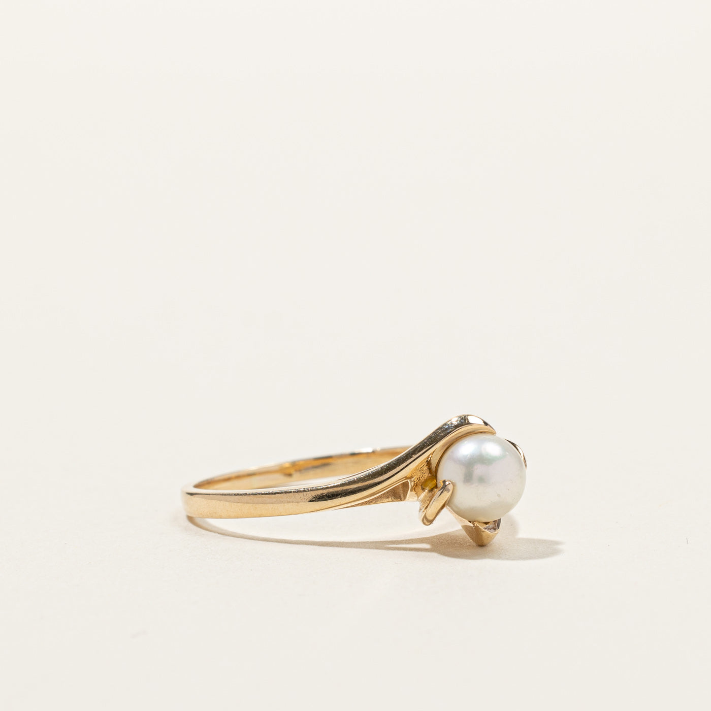 Claw Set Pearl Ring | SZ 8.75 |