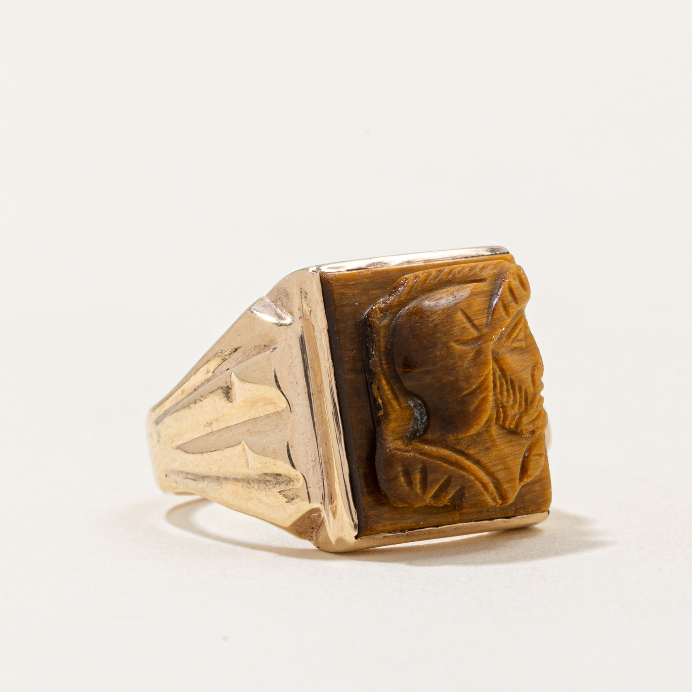 Tiger's Eye Cameo Ring | 6.00ct | SZ 6.75 |