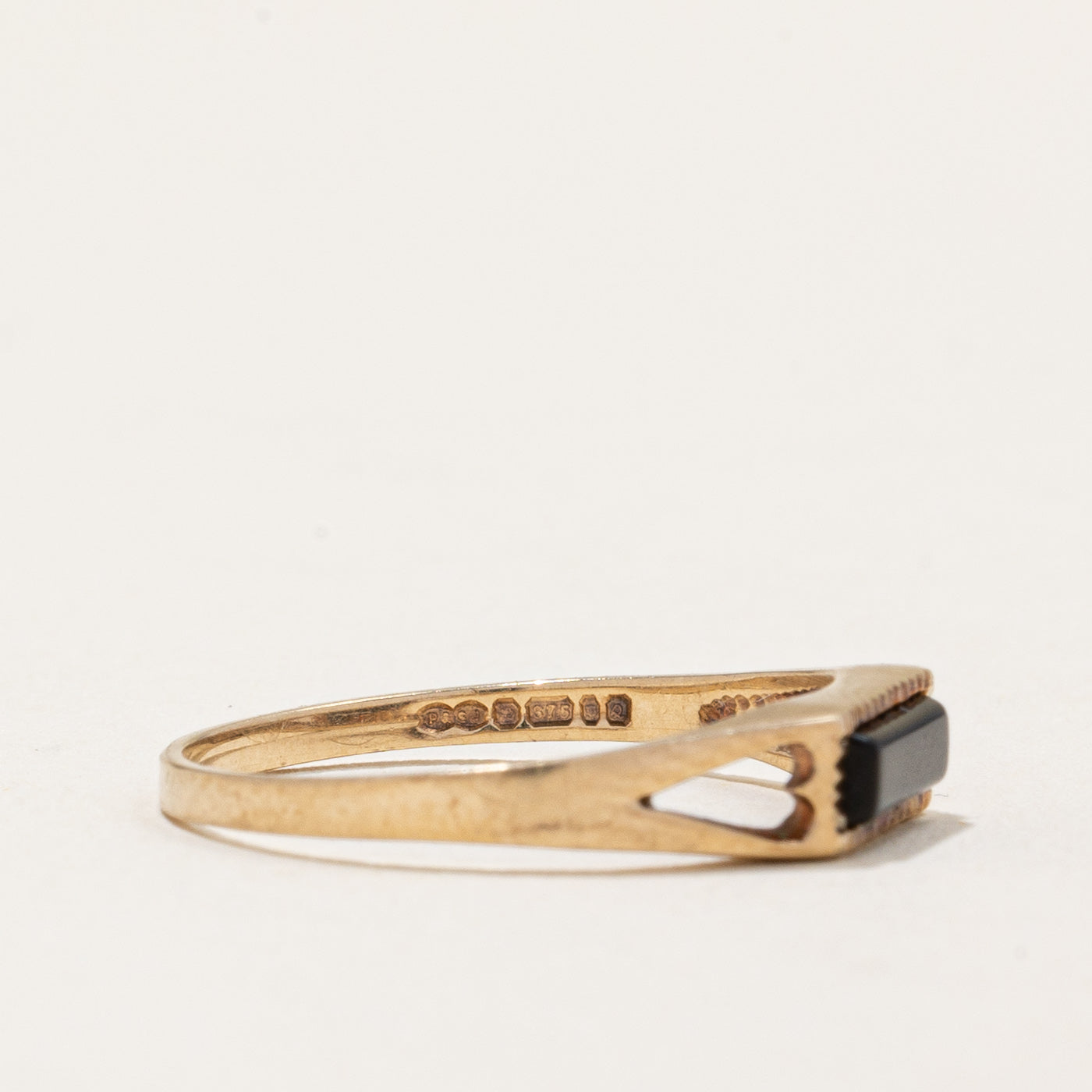 Bague en onyx de Londres 1990 | 0,50 ct | Taille 7,75 | 