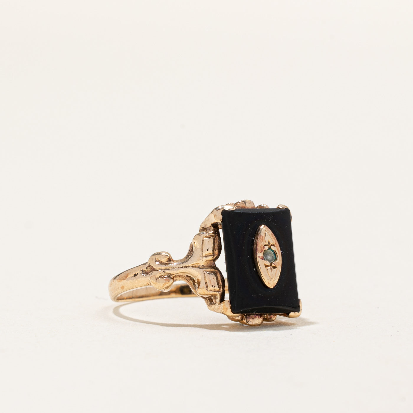 Vintage Canadian Onyx & Seed Pearl Ring | 2.25ct | SZ 4.75 |