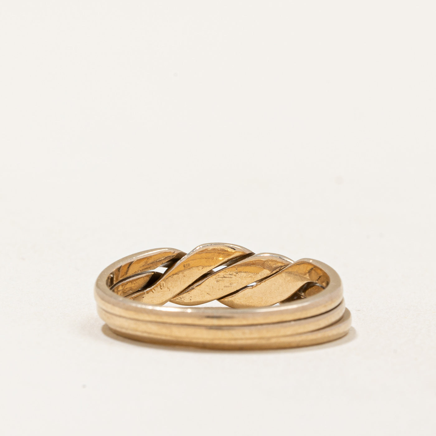 9k Yellow Gold Puzzle Ring | SZ 7.75 |