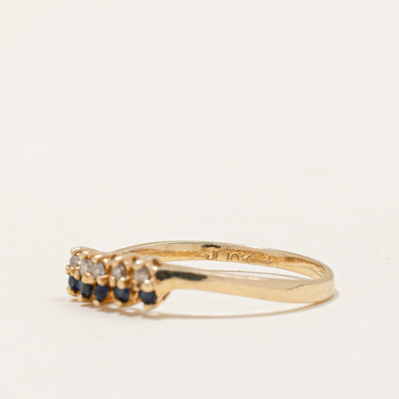 Sapphire & Diamond Ring | 0.03ctw, 0.025ctw | SZ 6.75 |