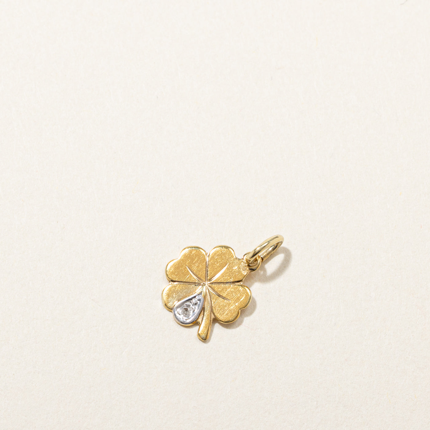 Clover Leaf Diamond Pendant | 0.01ct |